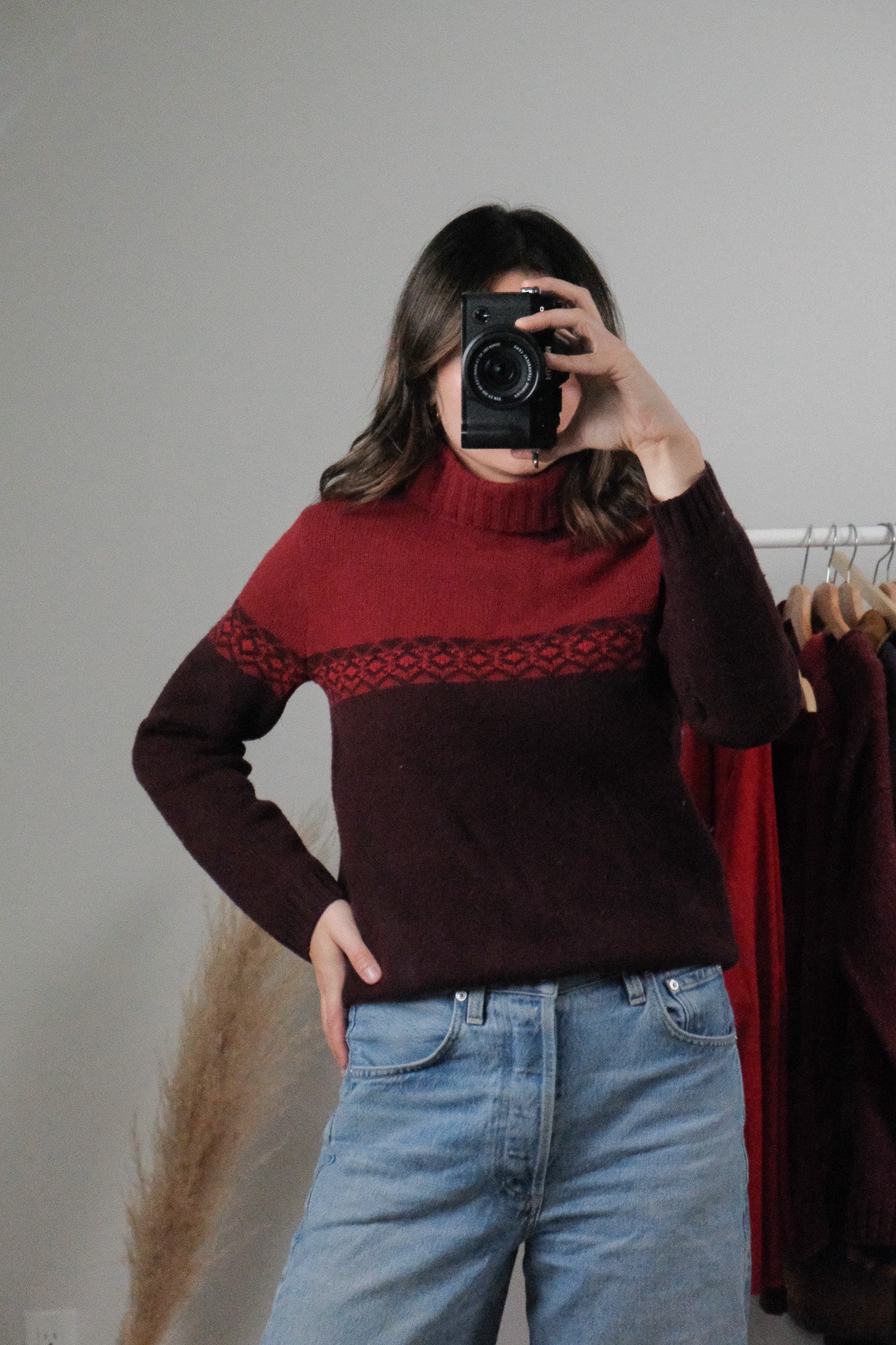 Vintage x 100% Wool Patterned Turtleneck (XS)