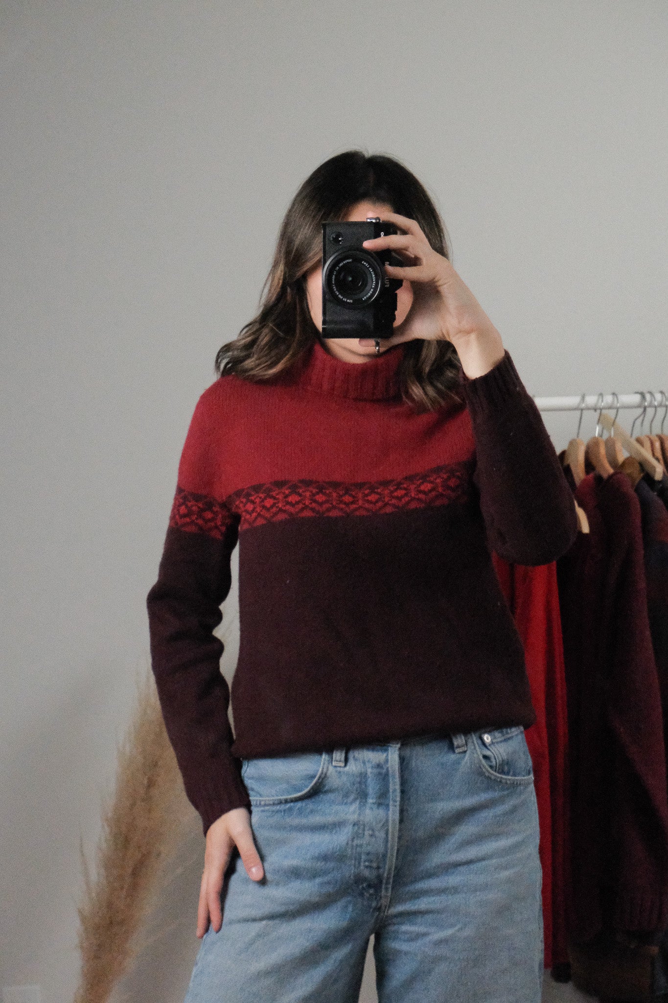 Vintage x 100% Wool Patterned Turtleneck (XS)