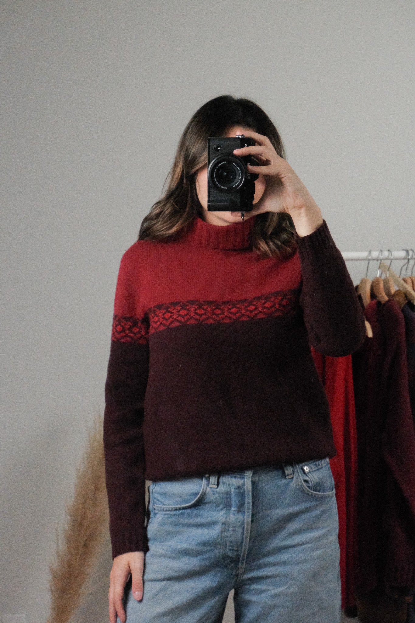 Vintage x 100% Wool Patterned Turtleneck (XS)
