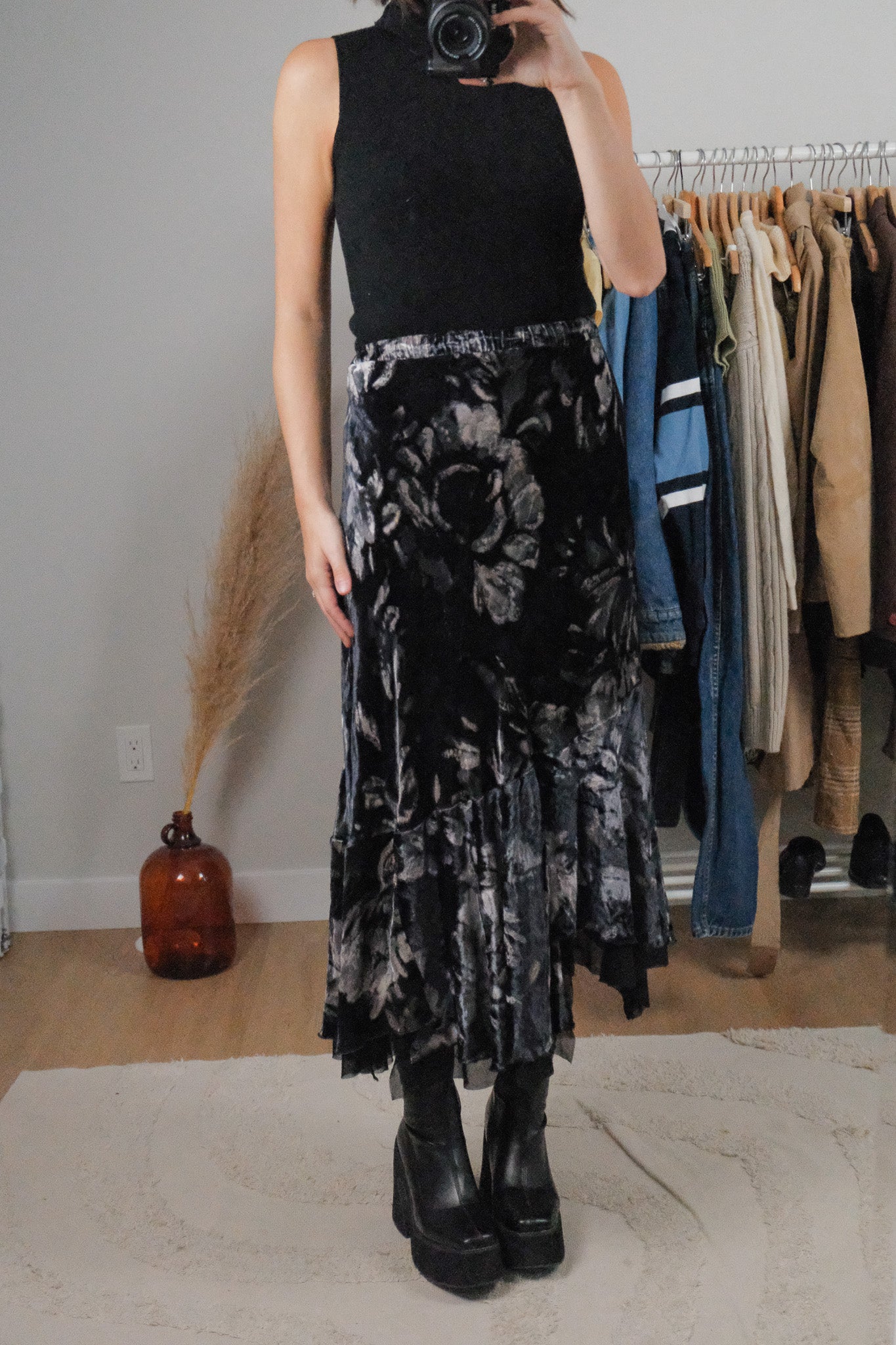 Vintage x Patterned Velvet Maxi Skirt (L)
