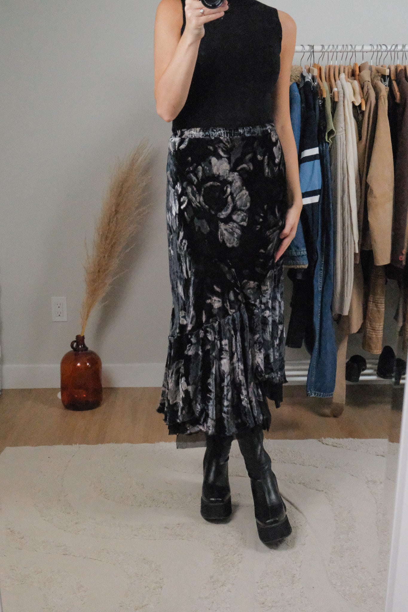 Vintage x Patterned Velvet Maxi Skirt (L)