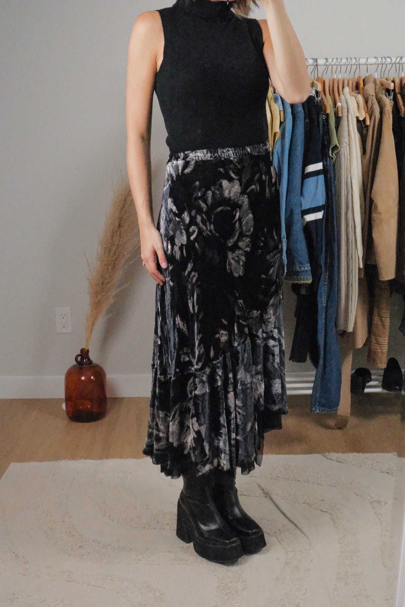 Vintage x Patterned Velvet Maxi Skirt (L)