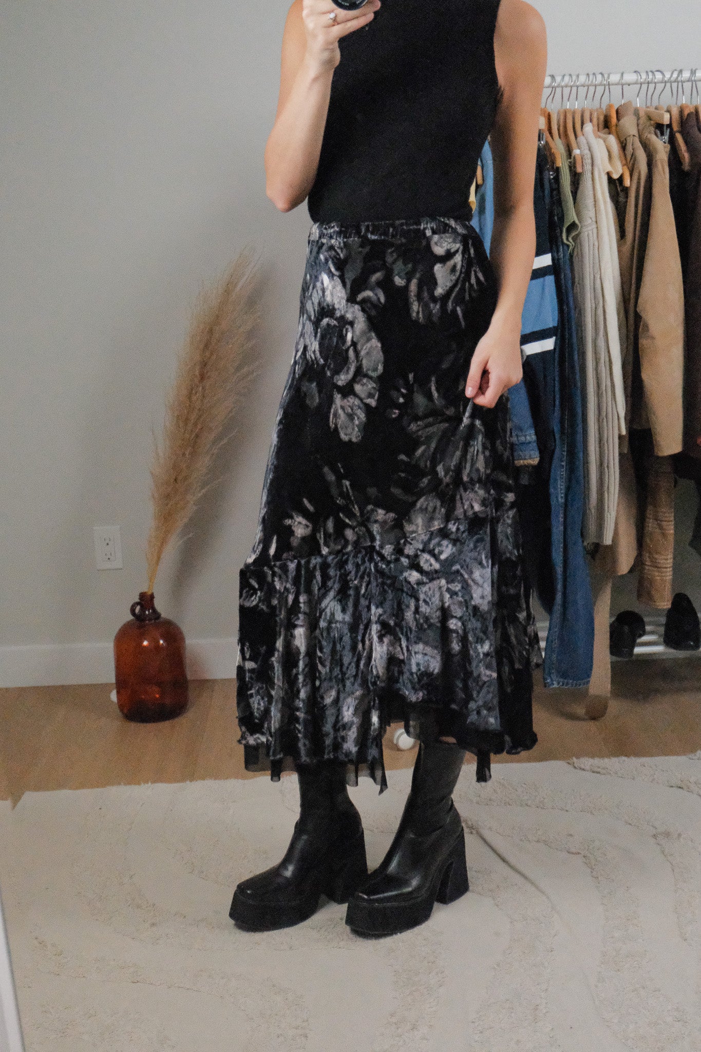 Vintage x Patterned Velvet Maxi Skirt (L)