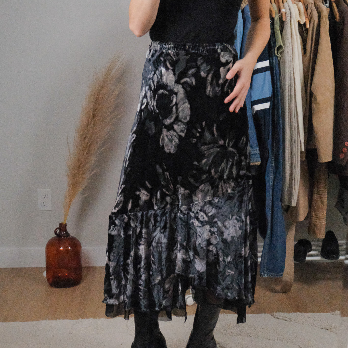 Vintage x Patterned Velvet Maxi Skirt (L)