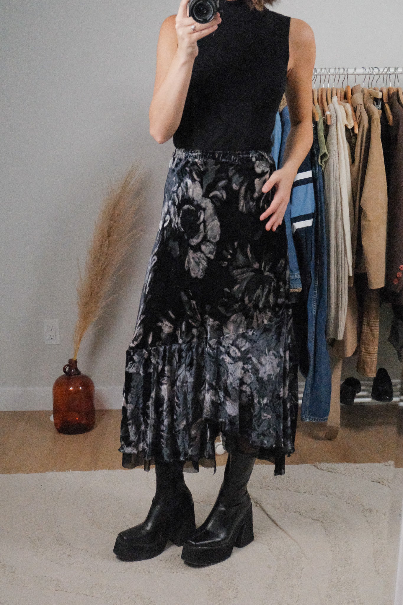 Vintage x Patterned Velvet Maxi Skirt (L)
