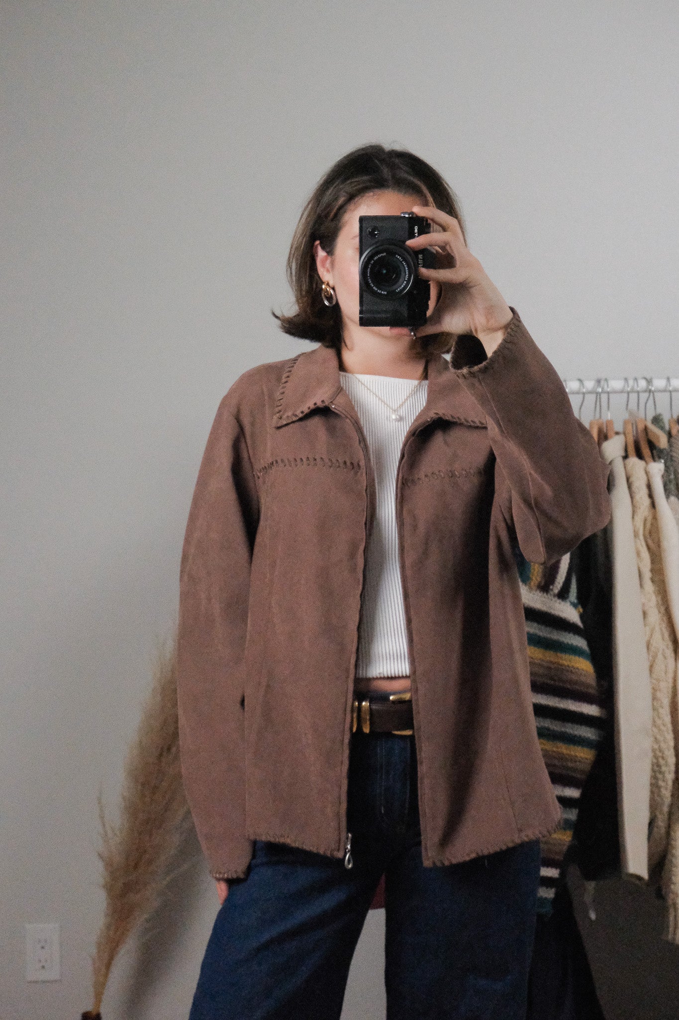 Vintage x Faux Suede With Stitching Trim (L)
