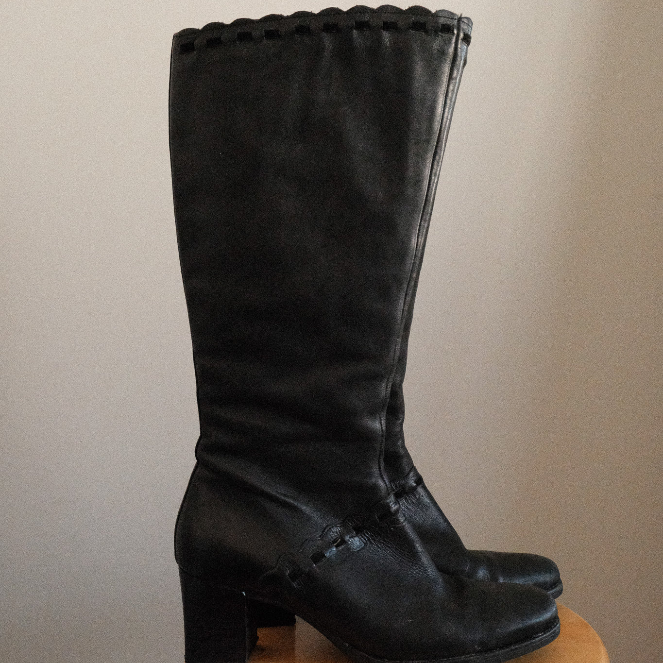 Vintage x Leather Boots (7.5)