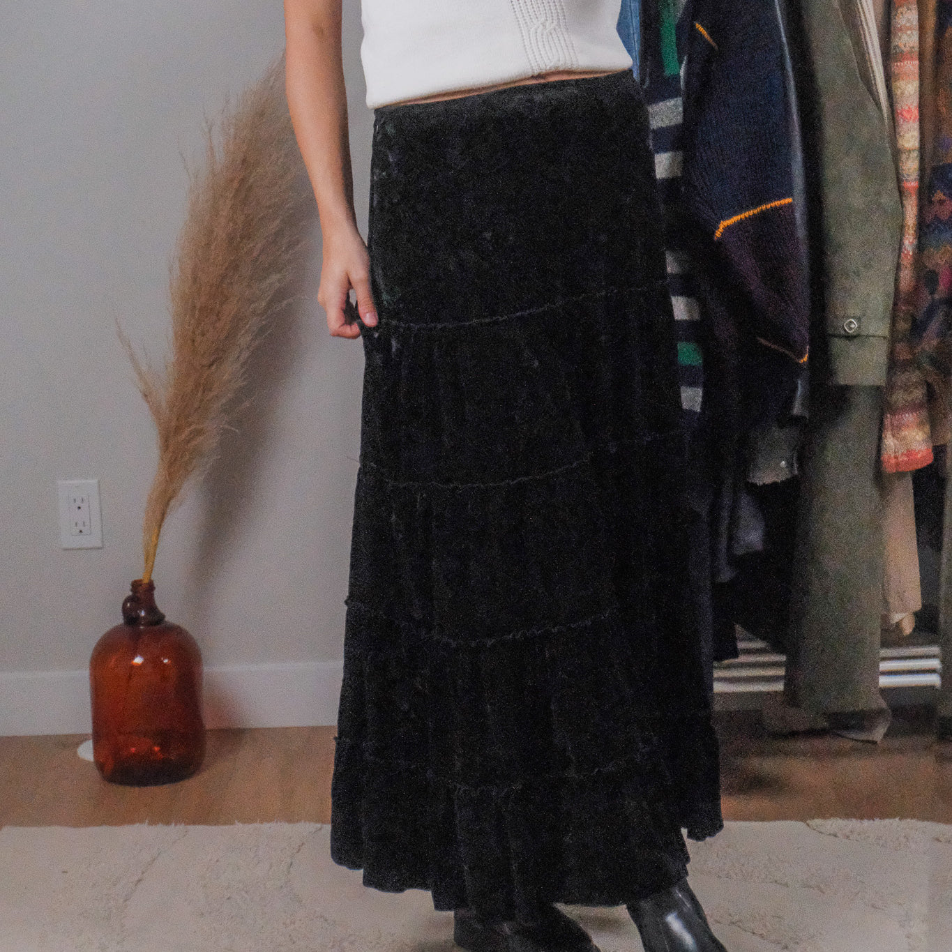 Vintage x Tiered Velvet Maxi Skirt (6/8)
