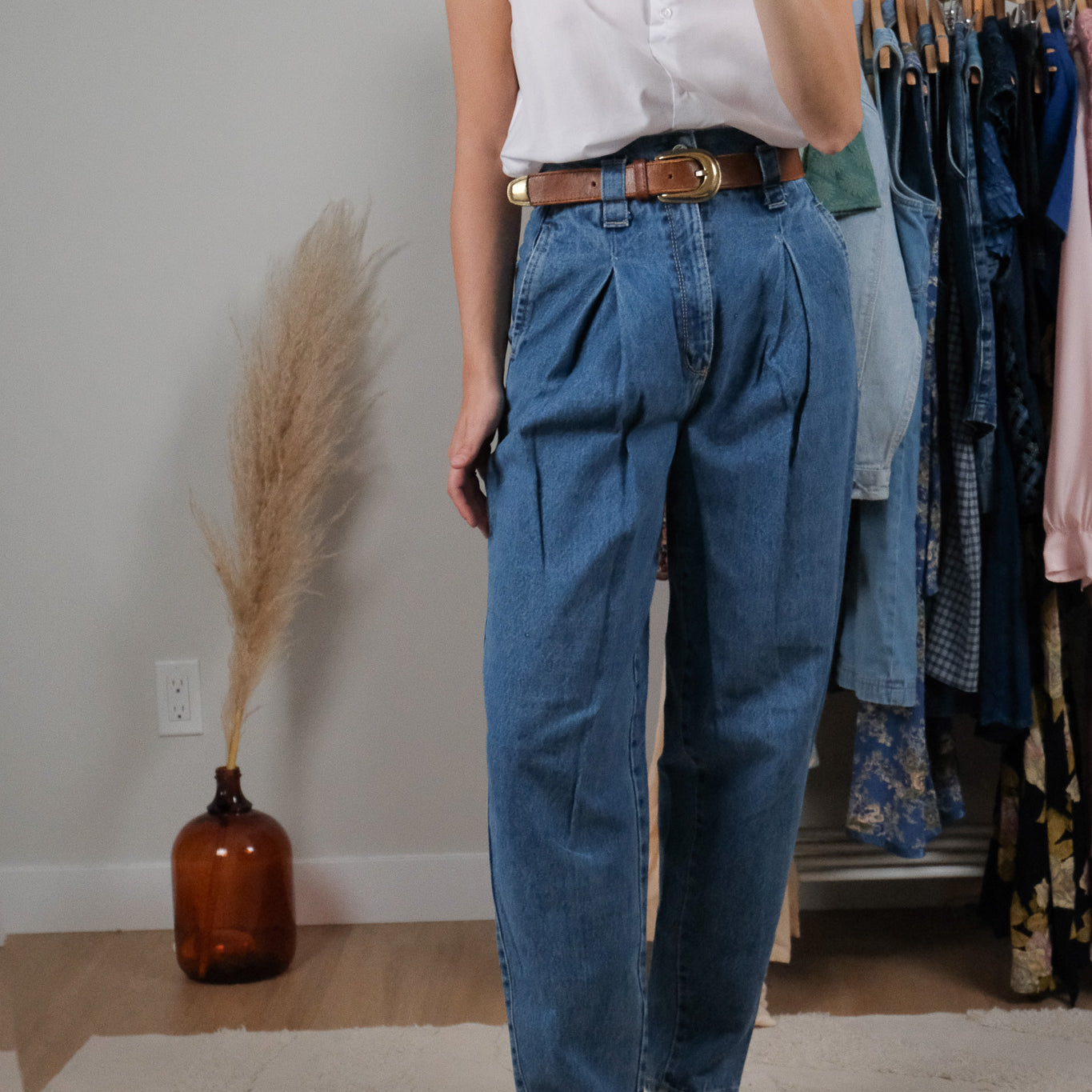 Vintage x Pleated Jeans (4)