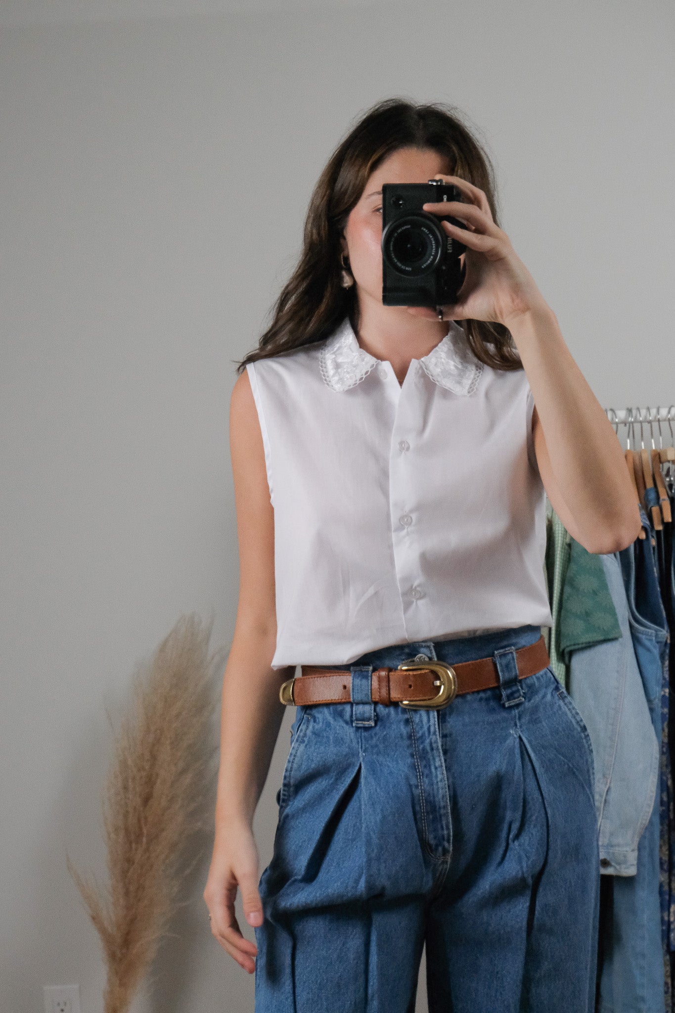 Made in Canada x Vintage x Lace Collared Blouse (M)