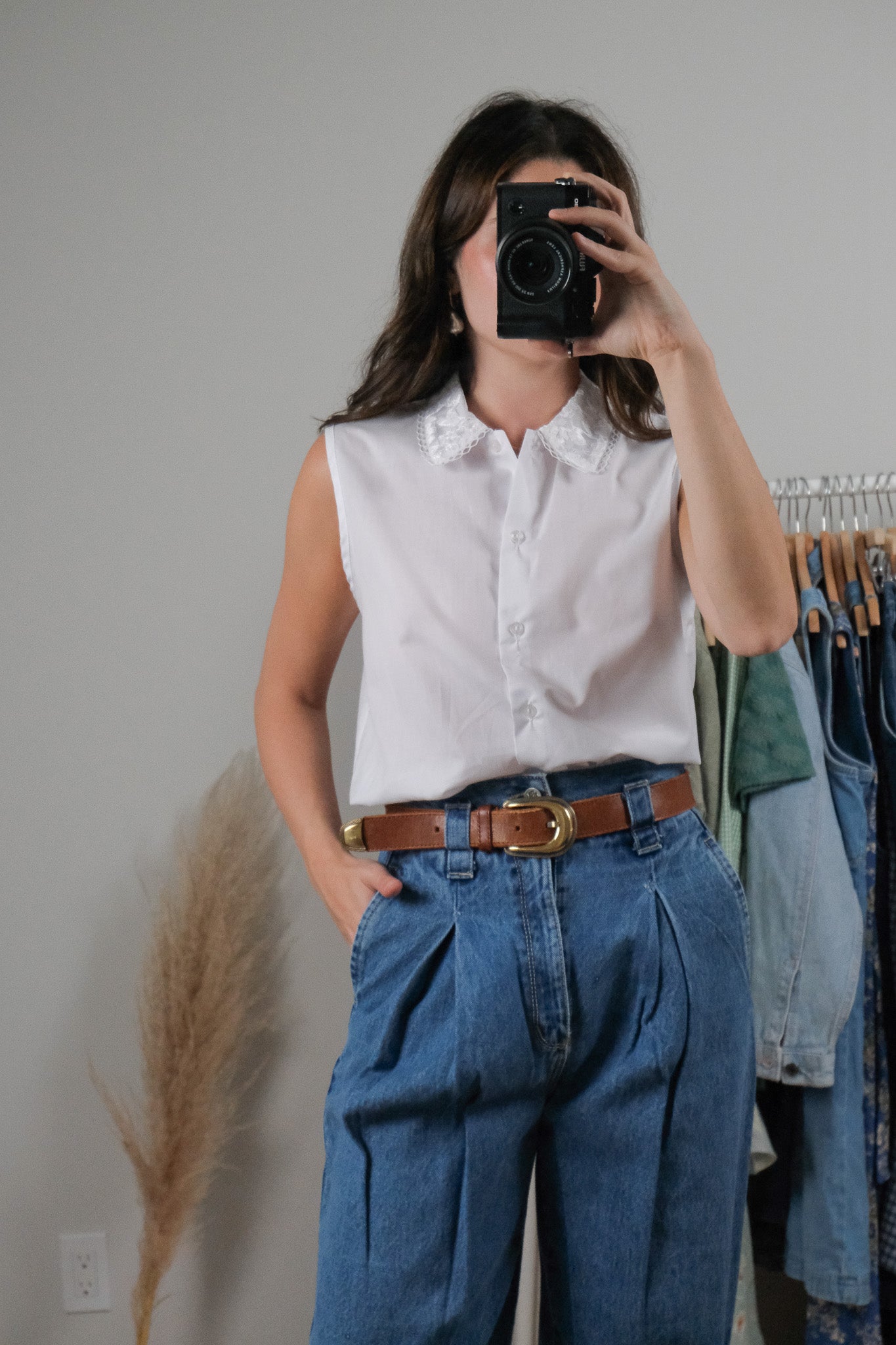 Made in Canada x Vintage x Lace Collared Blouse (M)