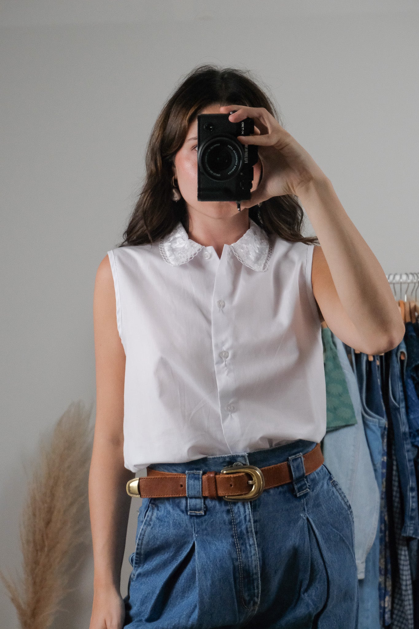 Made in Canada x Vintage x Lace Collared Blouse (M)