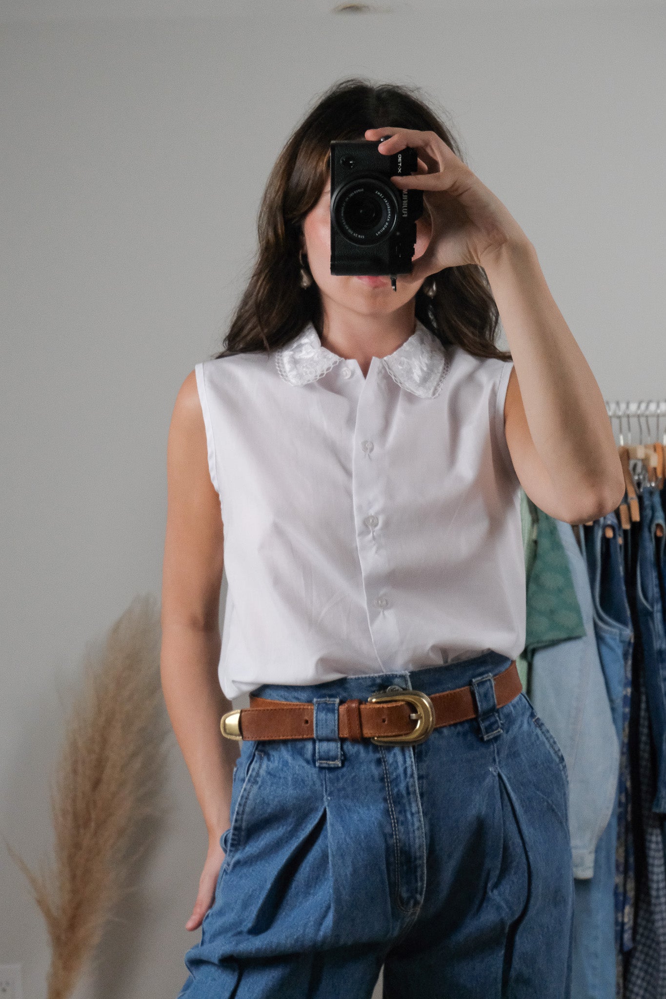 Made in Canada x Vintage x Lace Collared Blouse (M)