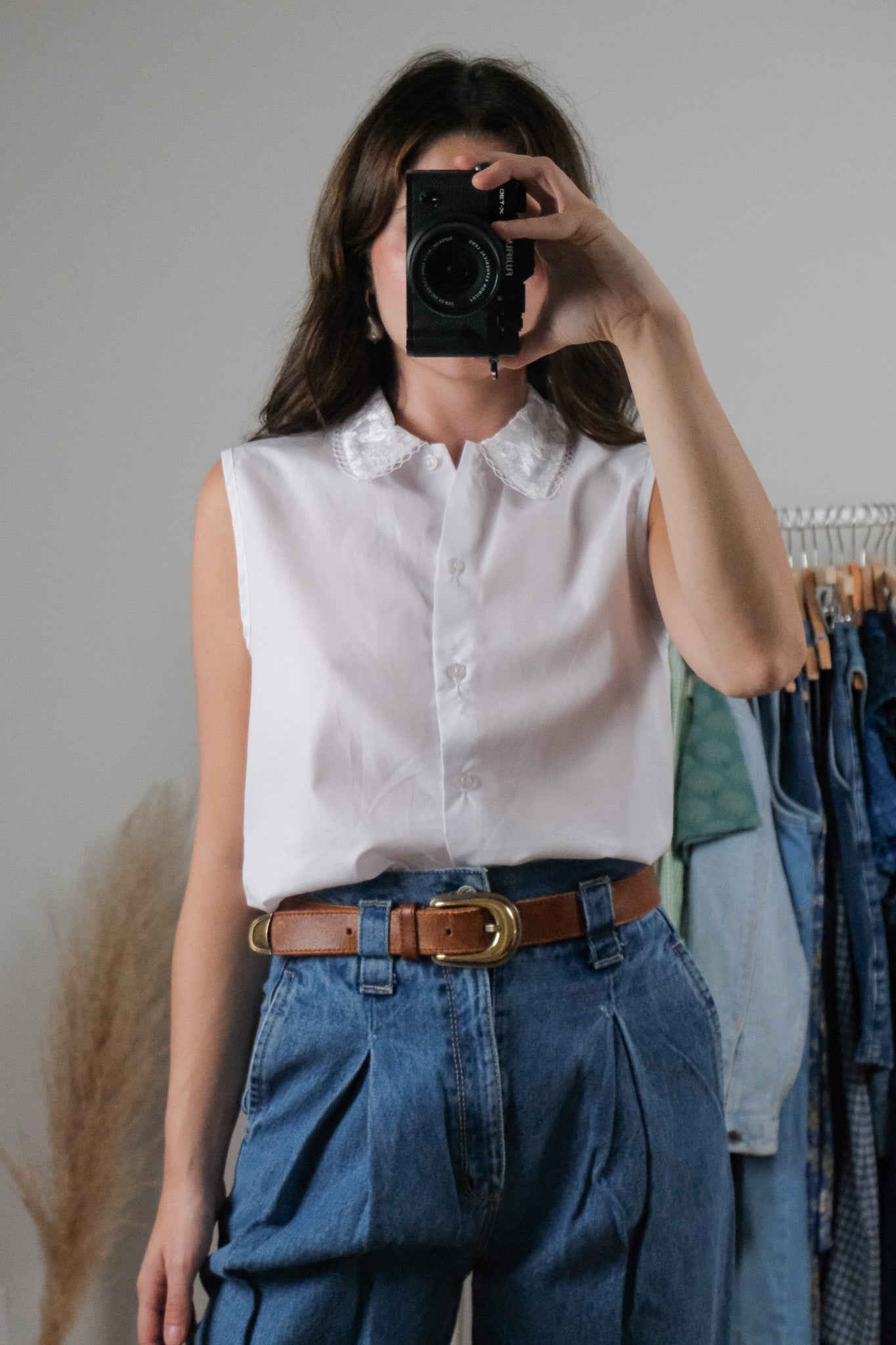 Made in Canada x Vintage x Lace Collared Blouse (M)