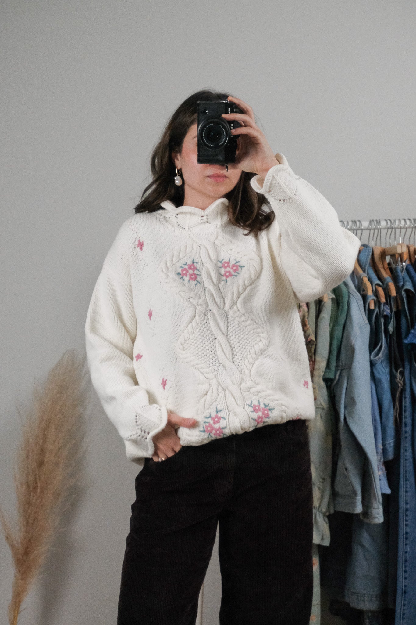 Vintage x Hand Knit Floral Chunky Knit Sweater (S/M)