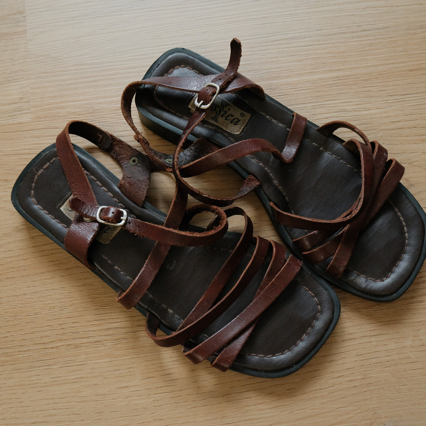Vintage x Leather Sandals (6.5/7)