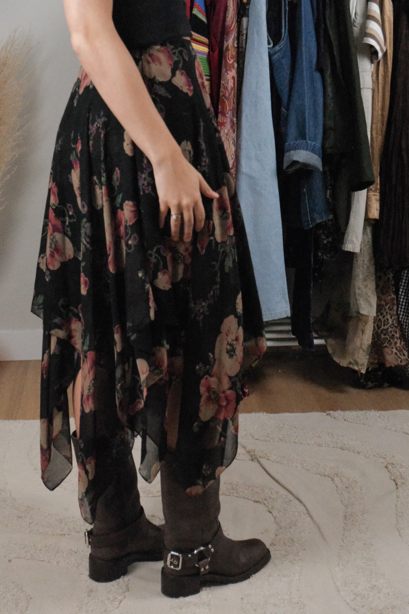 Made in Korea x Vintage x Ralph Lauren Silk Midi Skirt (XS)