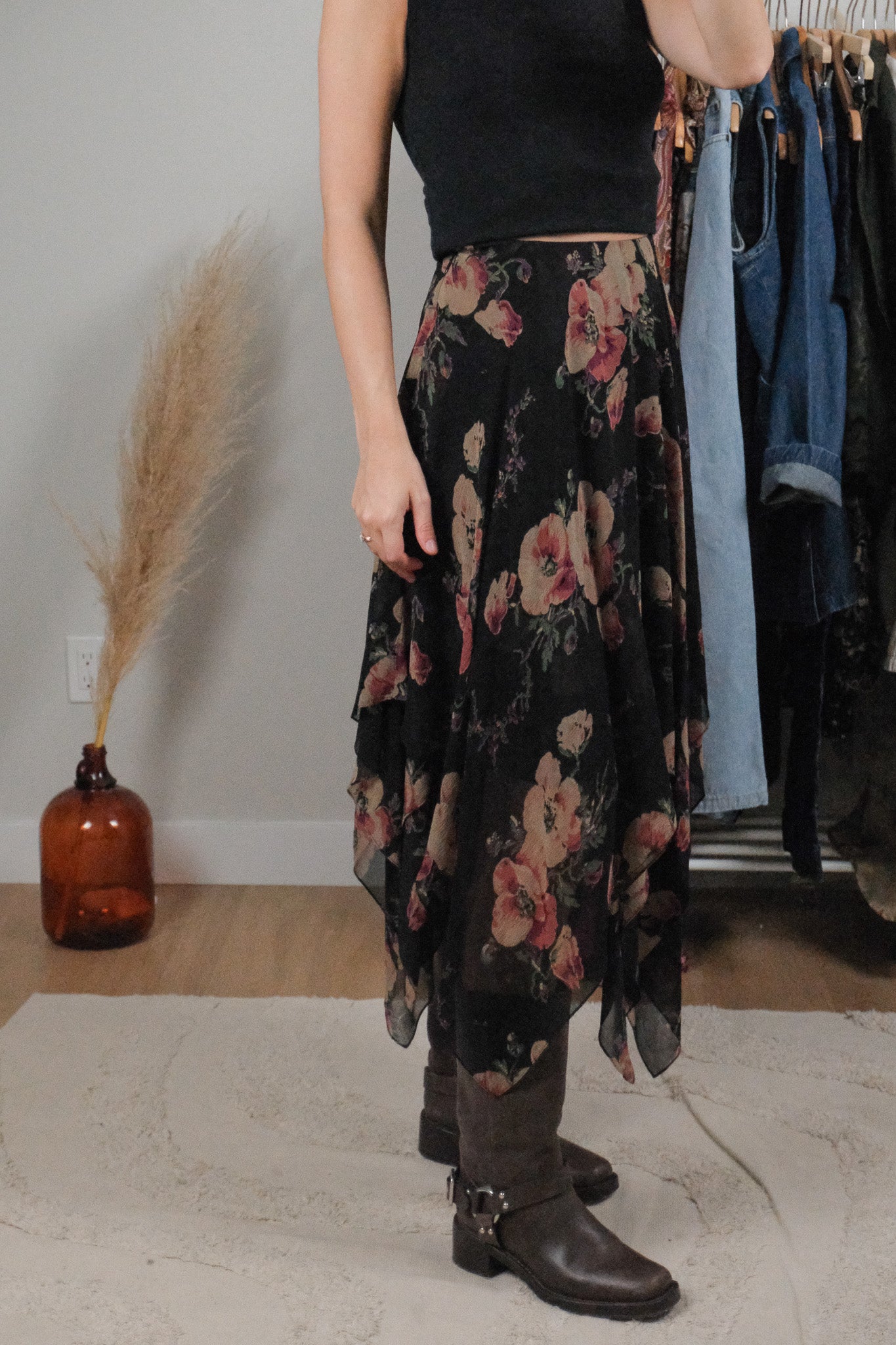 Made in Korea x Vintage x Ralph Lauren Silk Midi Skirt (XS)