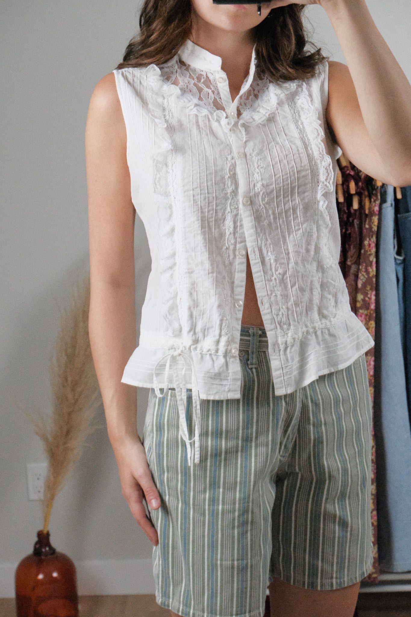 Vintage x Lace Blouse (S/M)