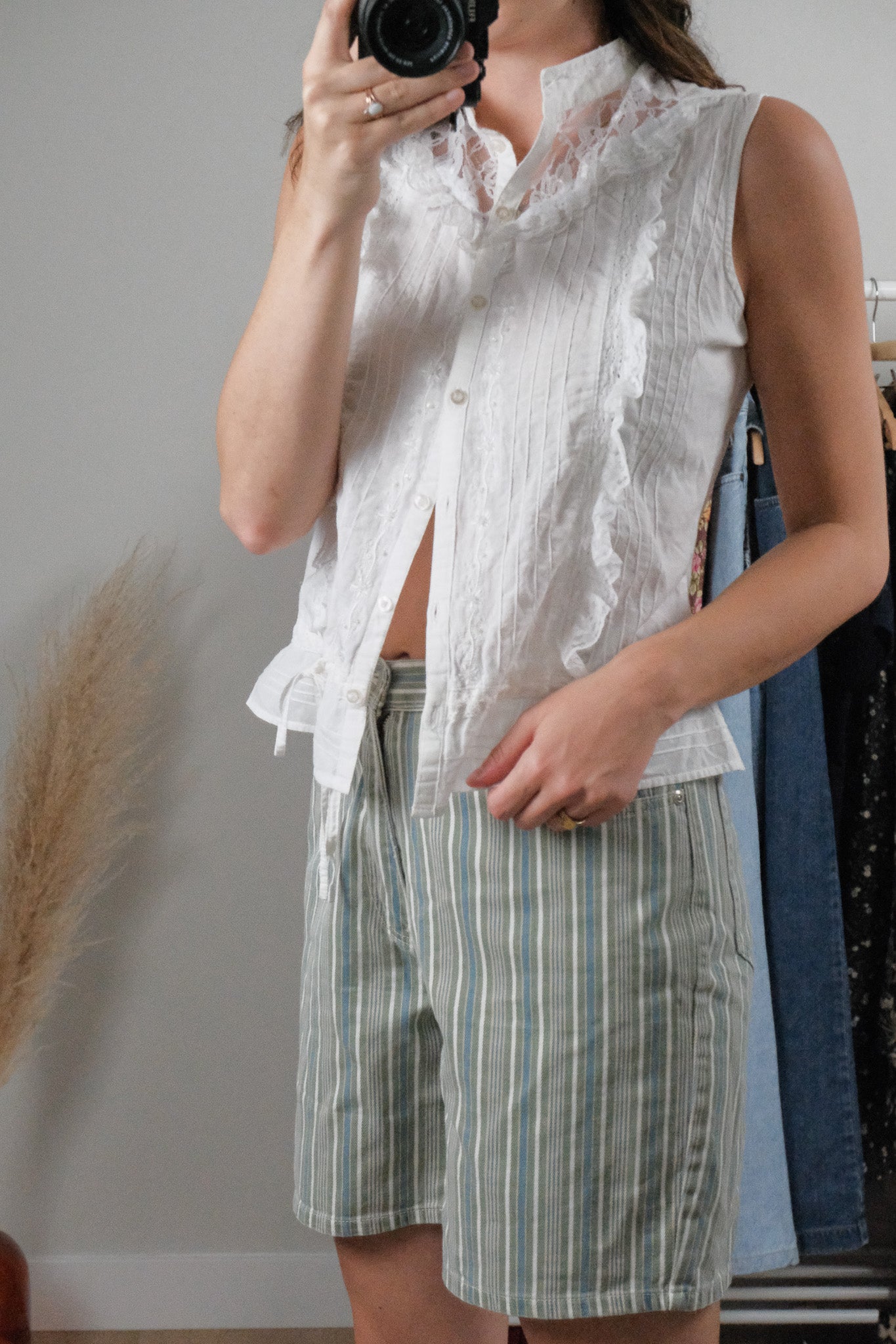 Vintage x Lace Blouse (S/M)