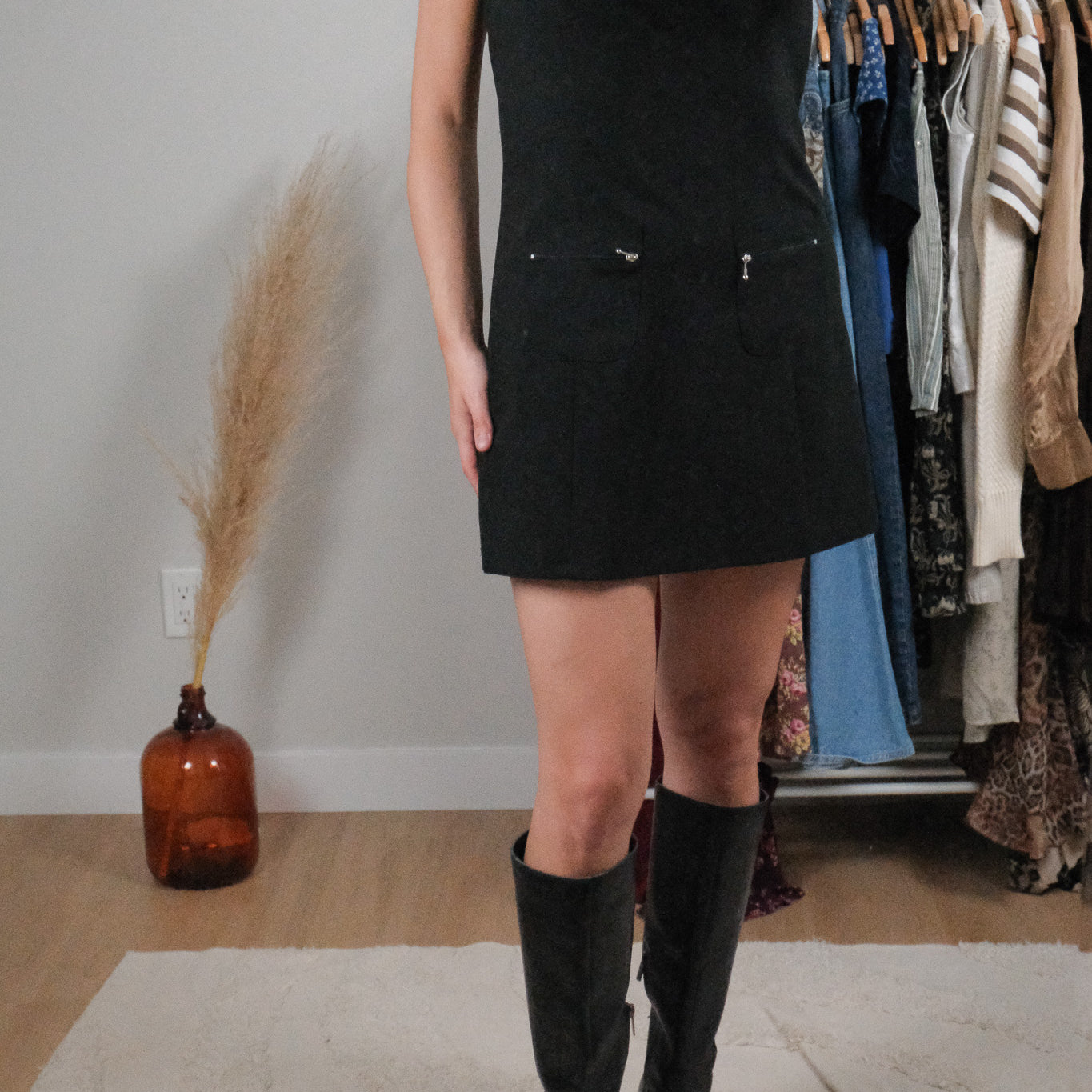 Made in Canada x Vintage x Mini Dress (S/M)