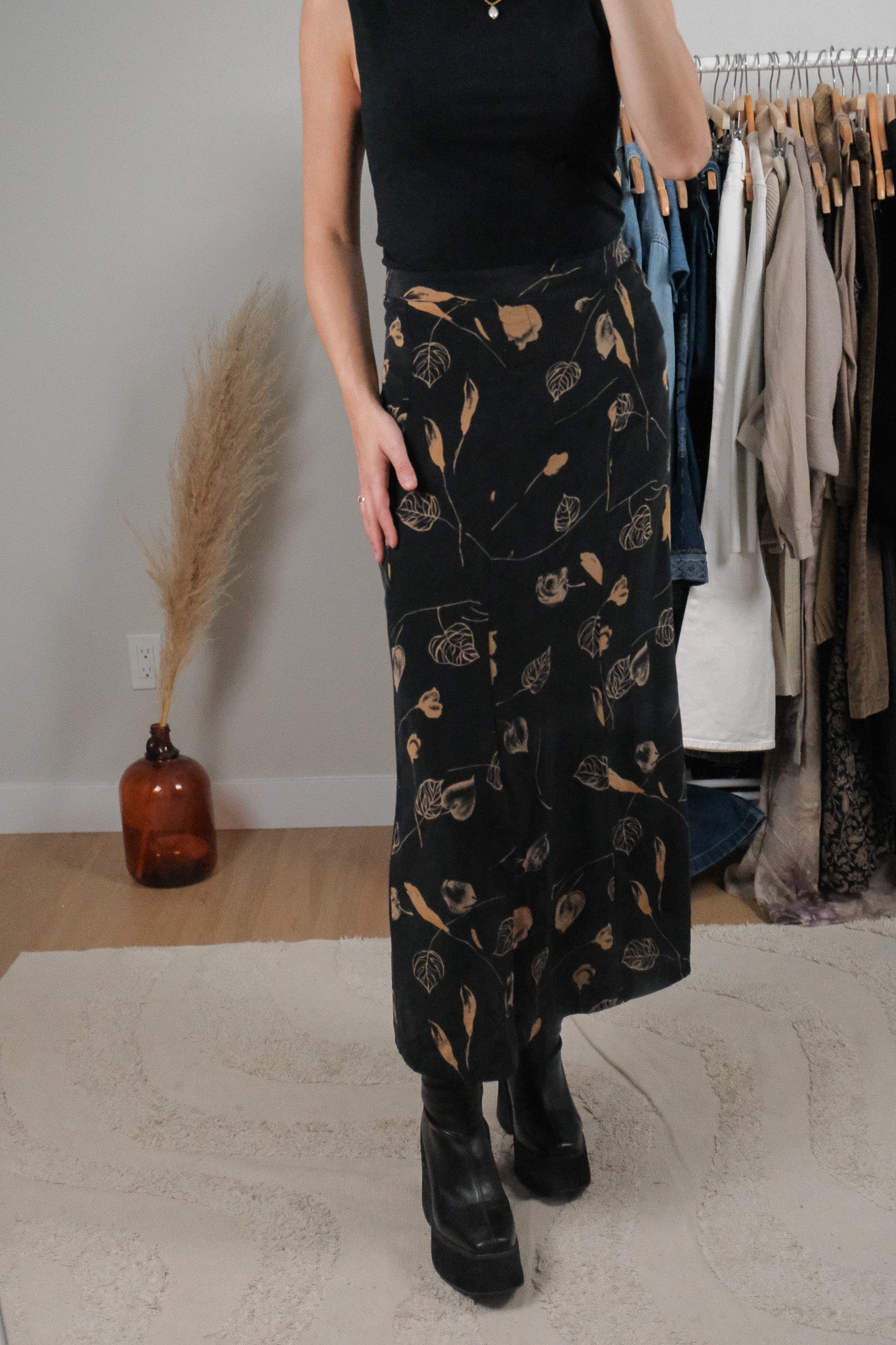 Vintage x Patterned 100% Silk Midi Skirt (14/16)