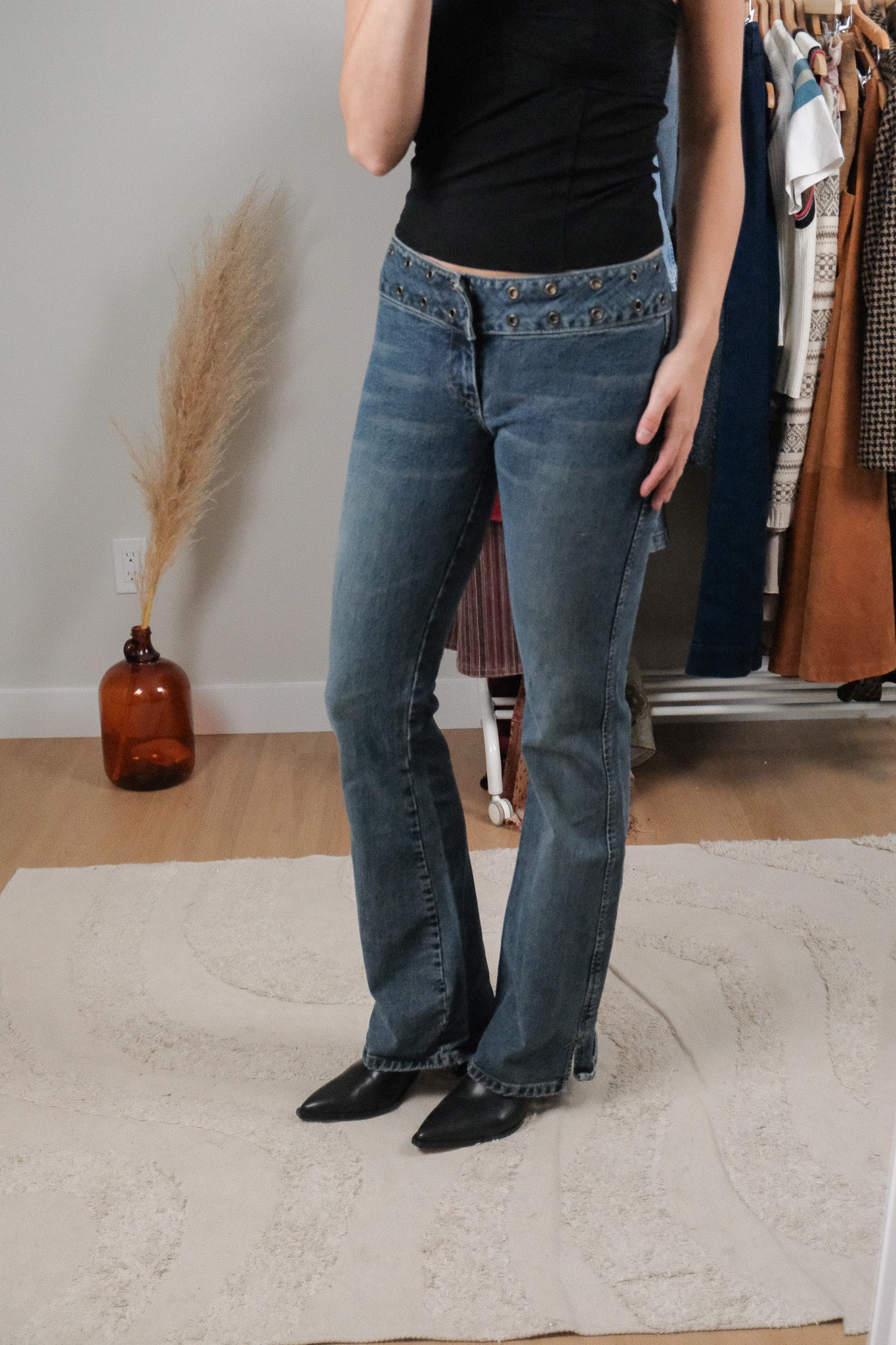 Vintage x Low-Rise Studded Flare Jeans (27)