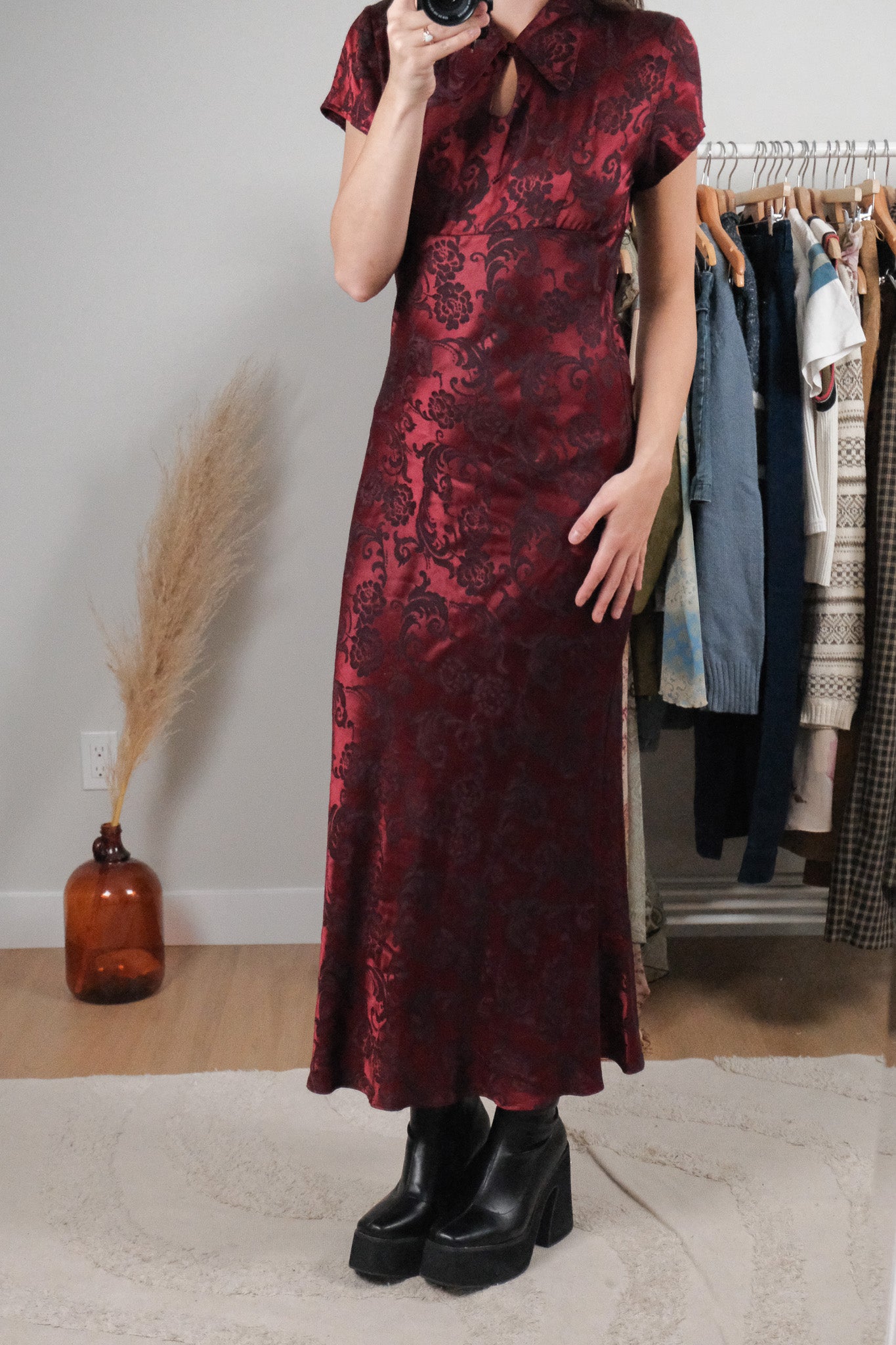 Made in Canada x Vintage x Satin Maxi Dress (4)