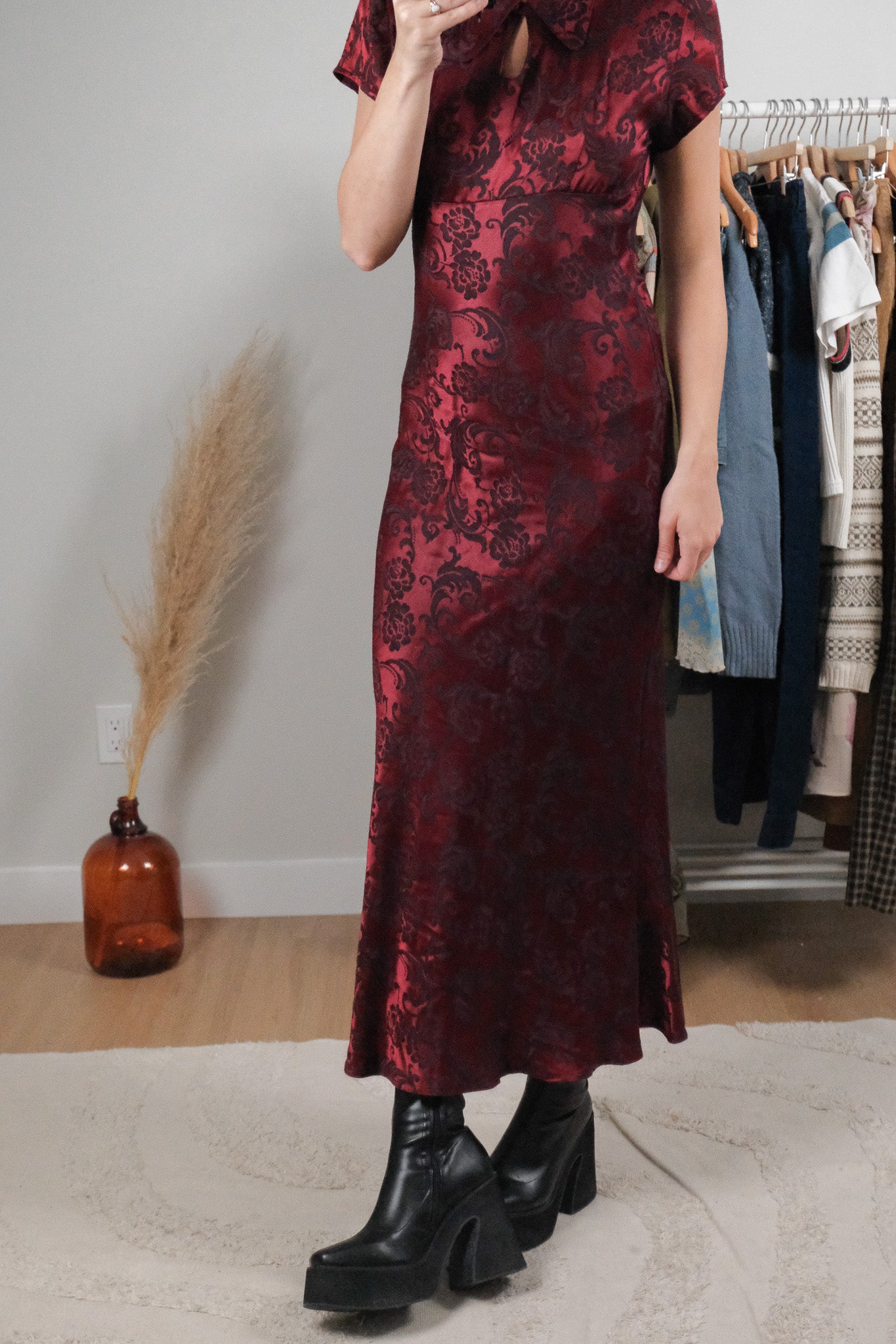 Made in Canada x Vintage x Satin Maxi Dress (4)