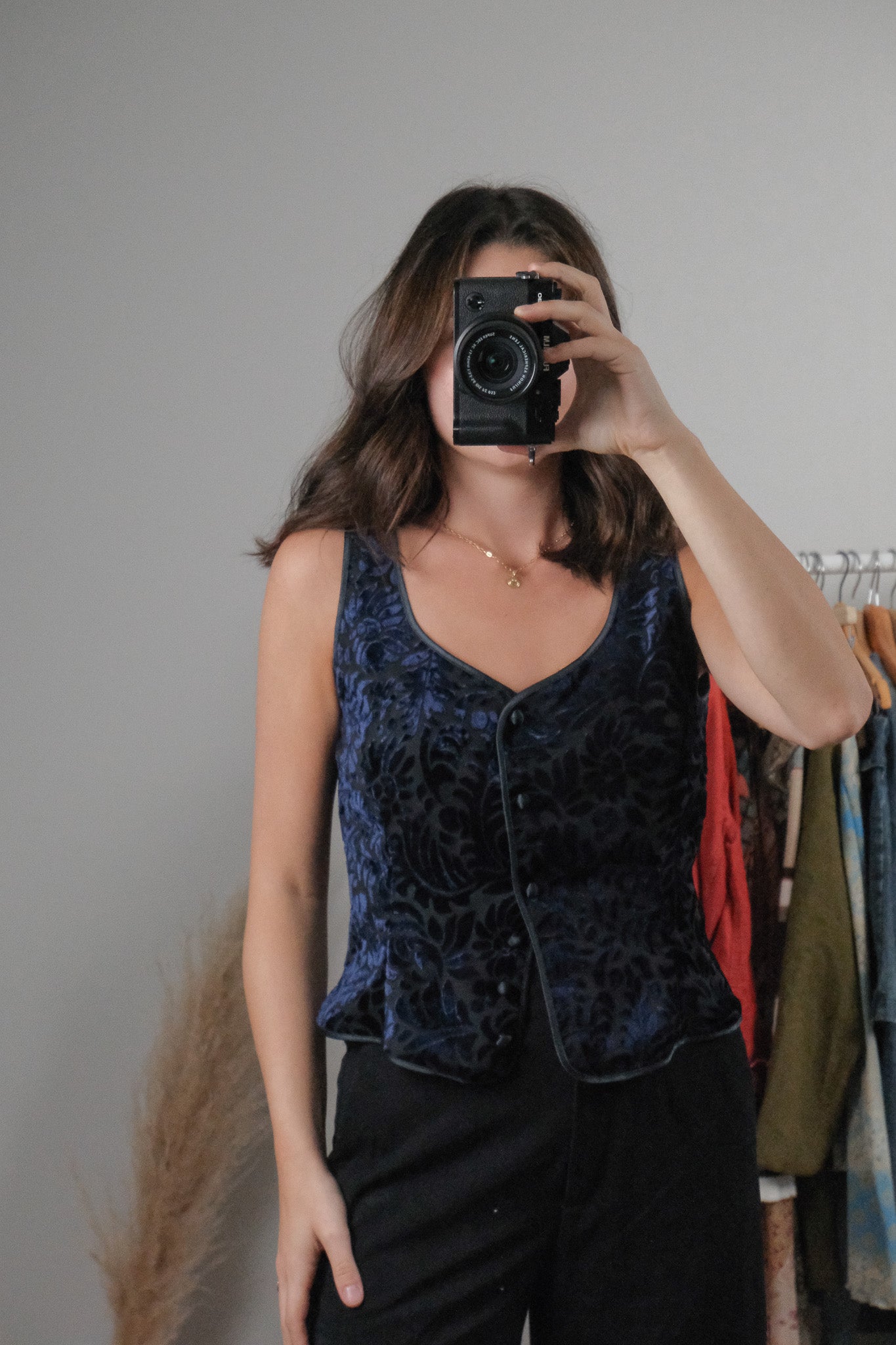 Made in France x Vintage x Velvet Vest (6/8)