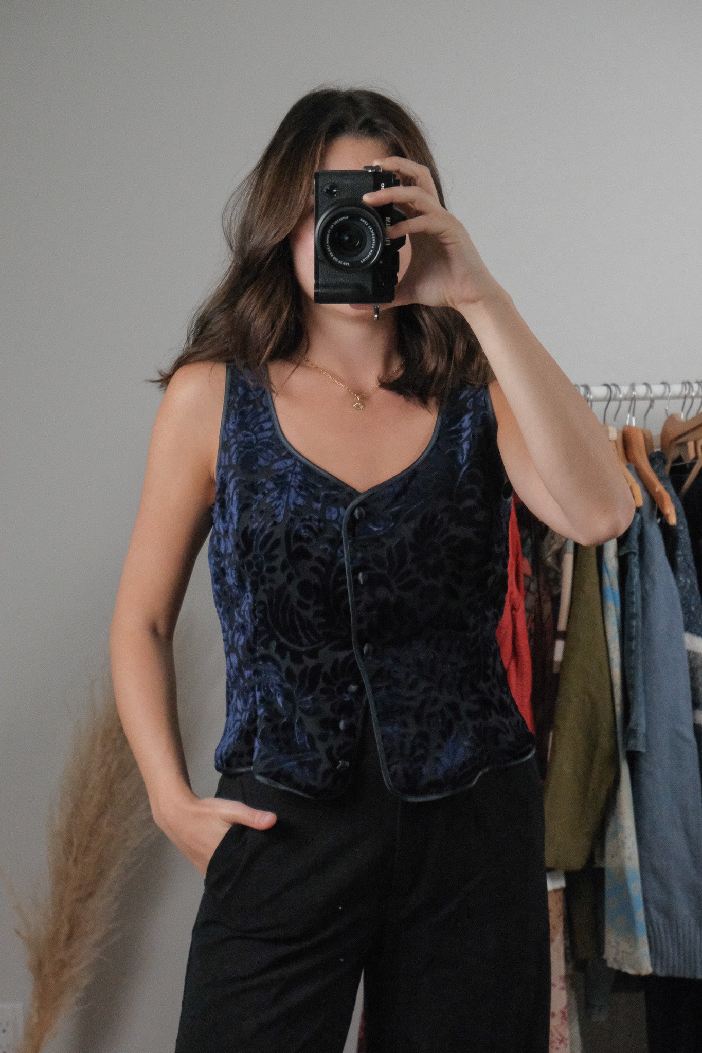 Made in France x Vintage x Velvet Vest (6/8)