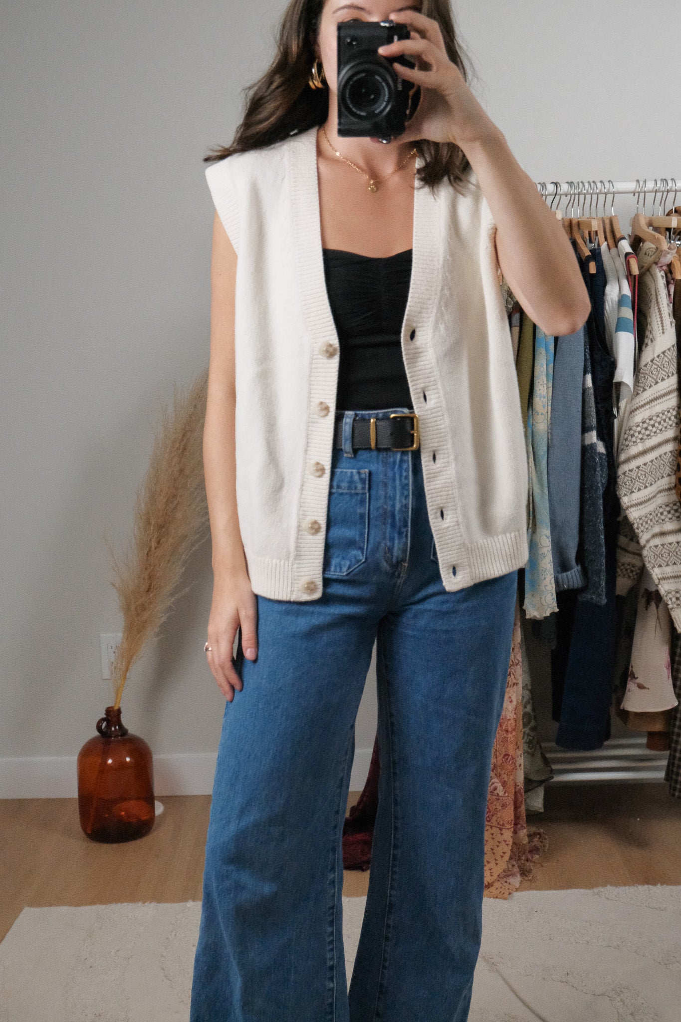 Aritzia x Merino Wool Blend Sweater Vest (S/M)