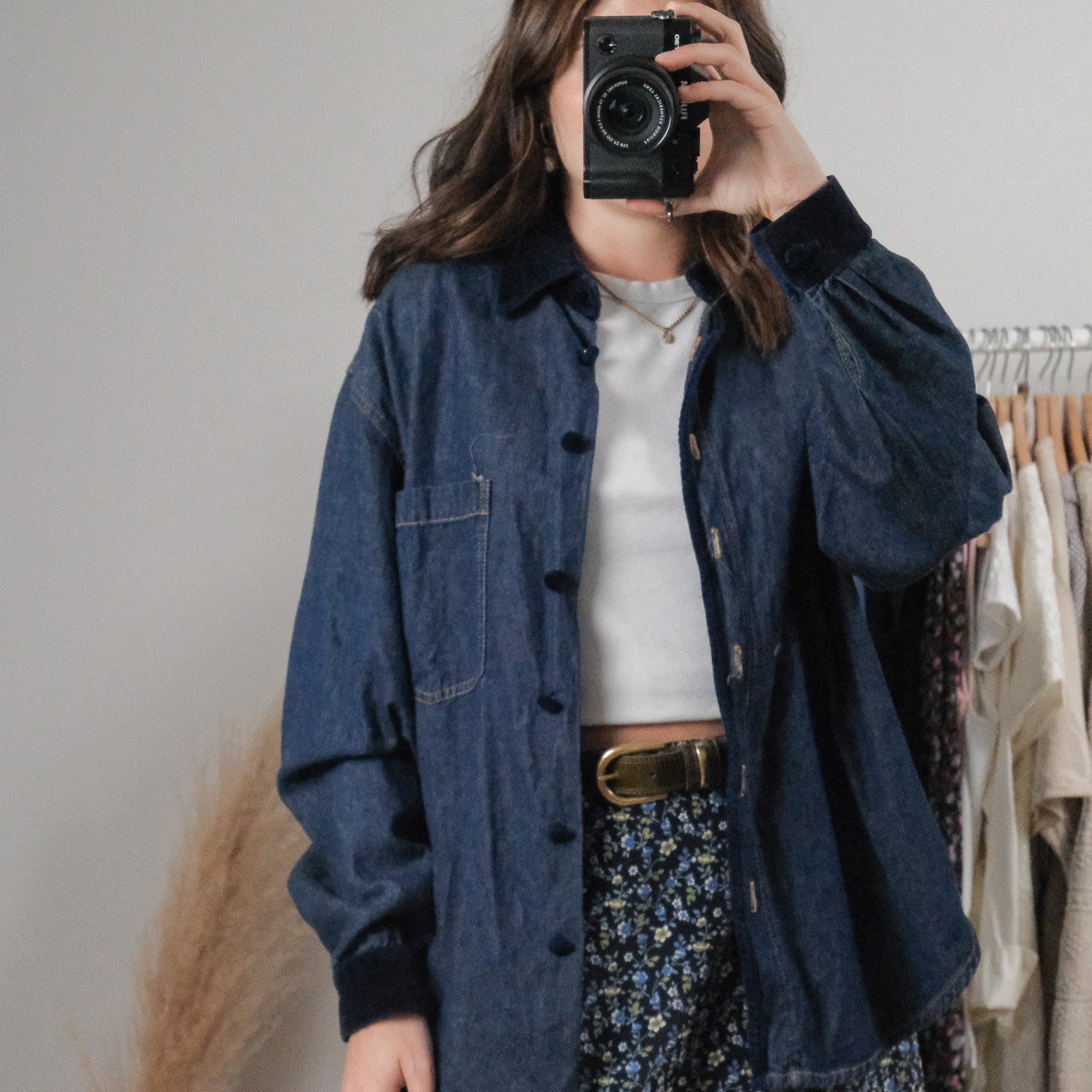 Made in Canada x Vintage x Cotton Denim Velvet Trim Button Down (L)