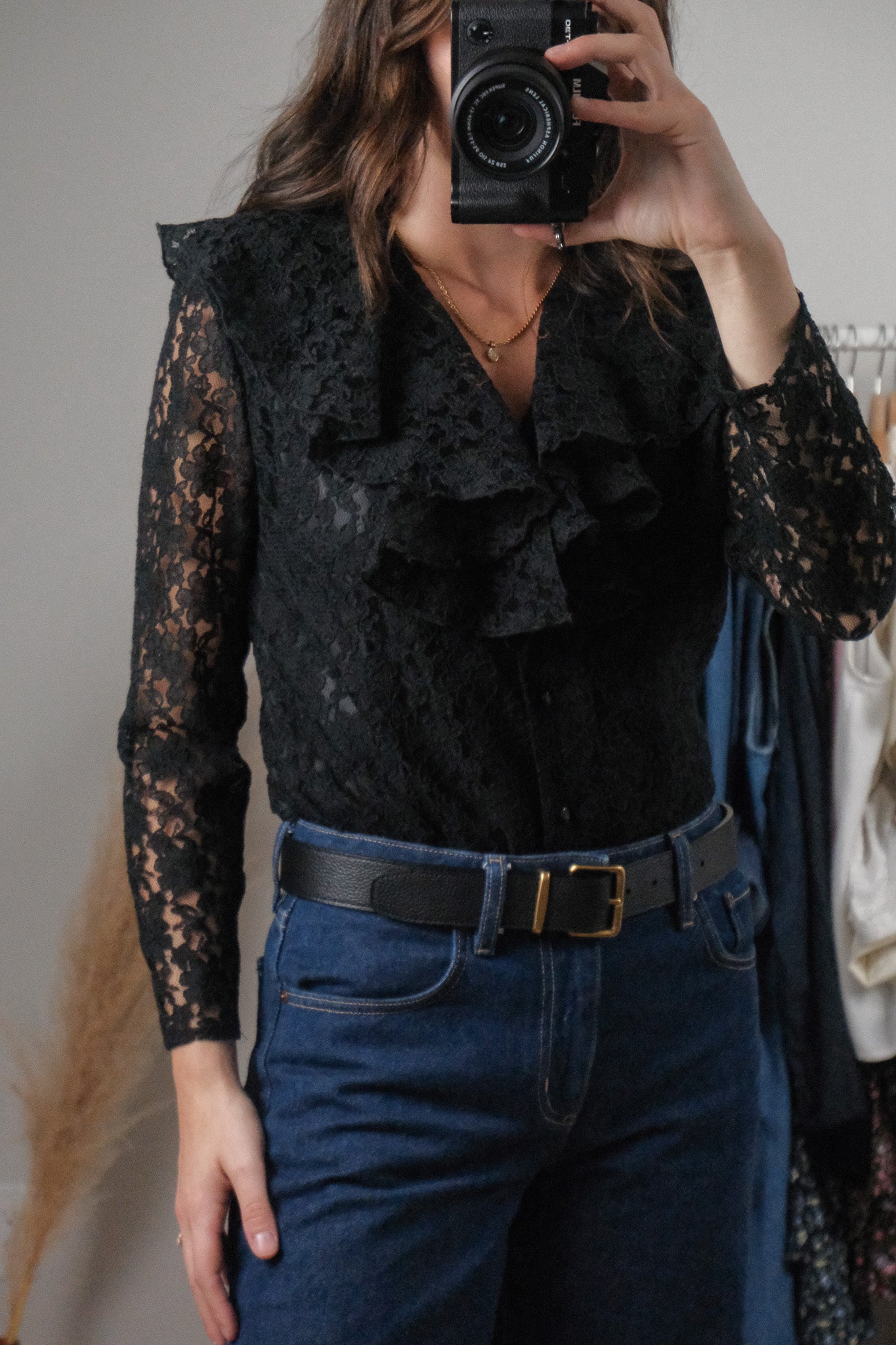 Made in Canada x Vintage x Lace Peter Pan Collared Blouse (6)