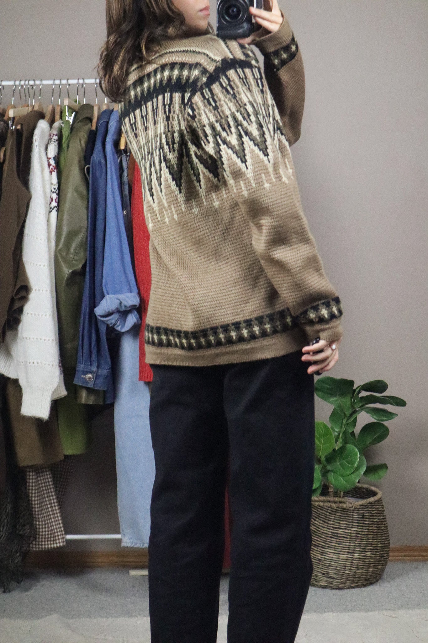 Vintage x Pure Wool Cardigan (M/L)