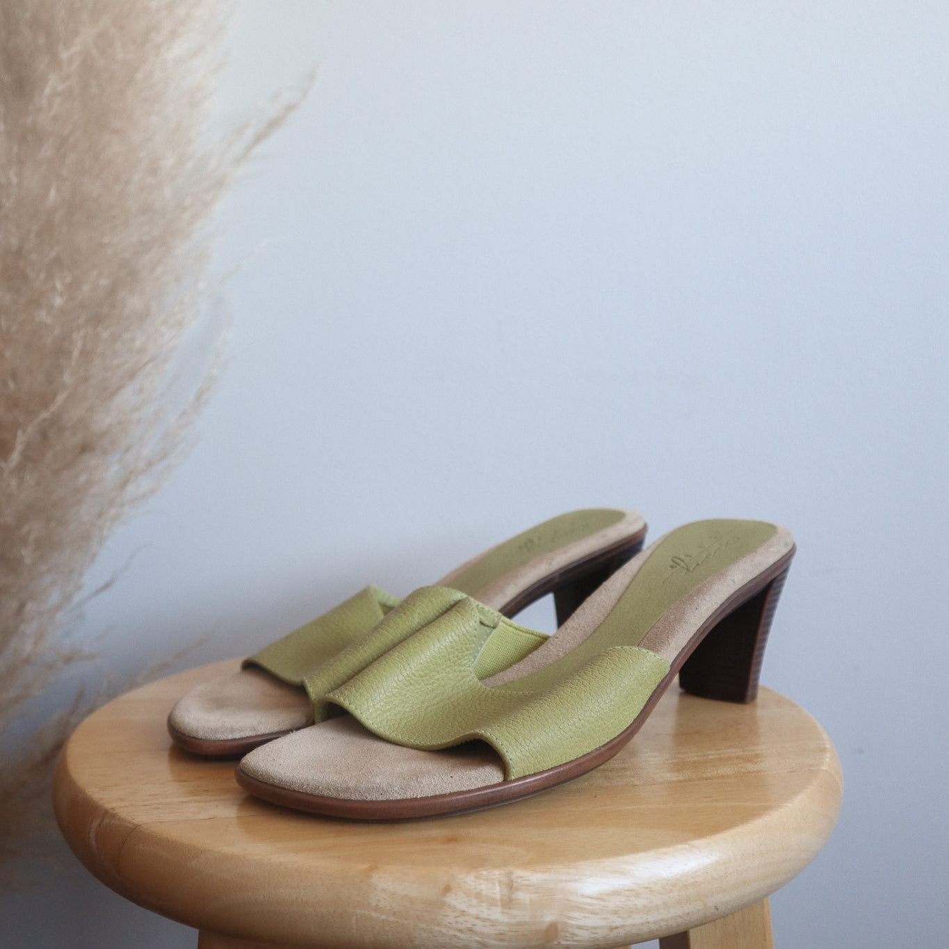 Vintage x Leather Heels (7)