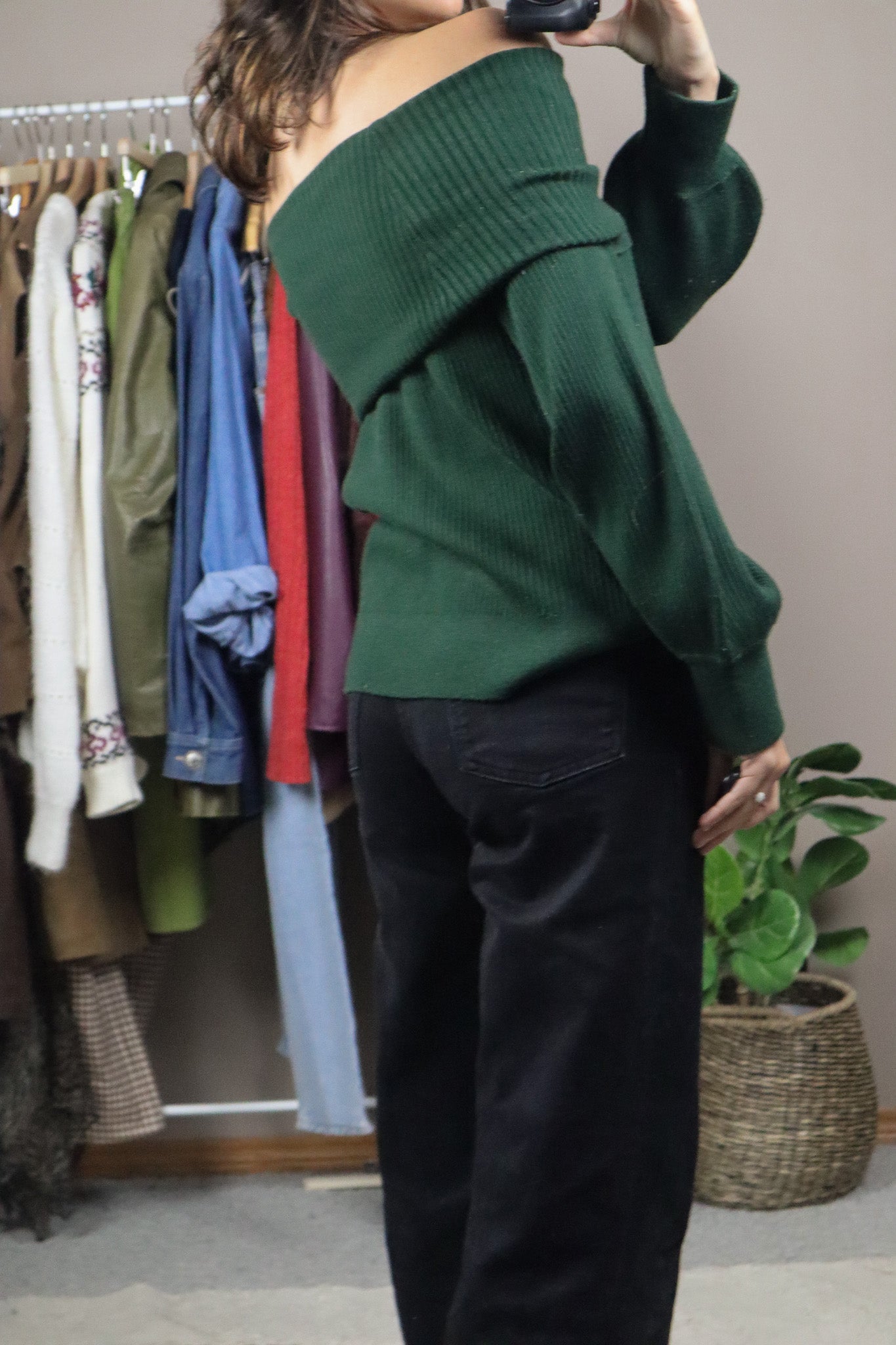 Modern x Wool Blend Off The Shoulder Long-sleeve (XS/S)