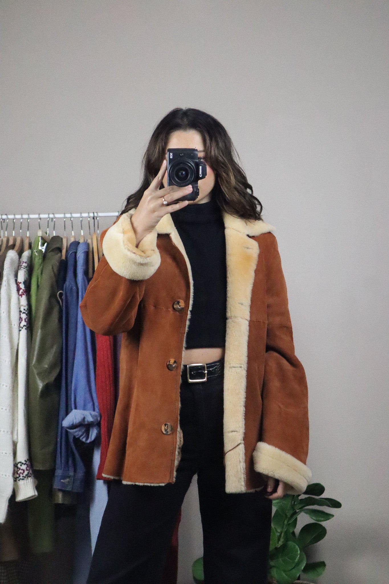 Vintage x Genuine Shearling Leather Jacket (M)
