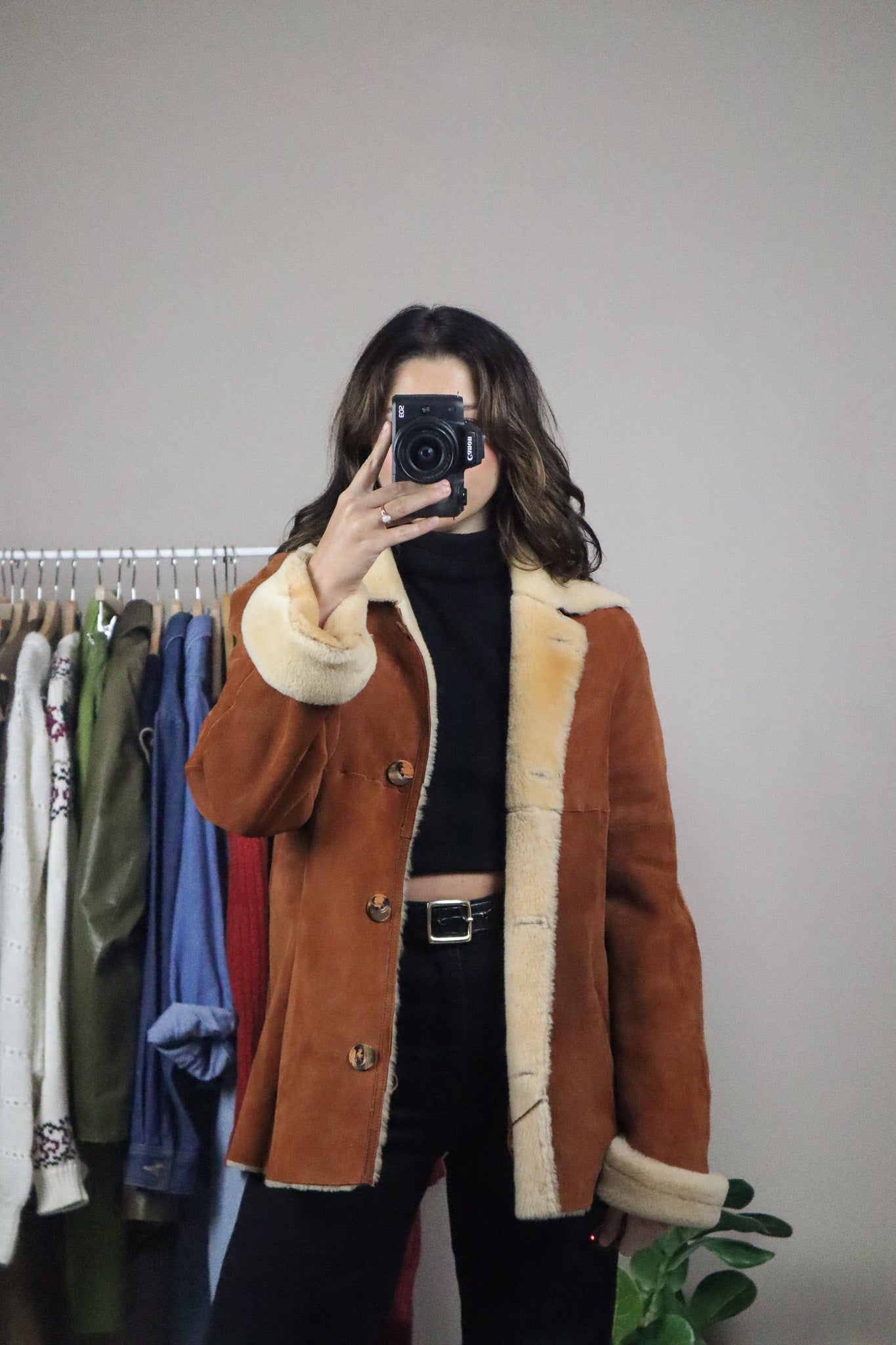 Vintage x Genuine Shearling Leather Jacket (M)