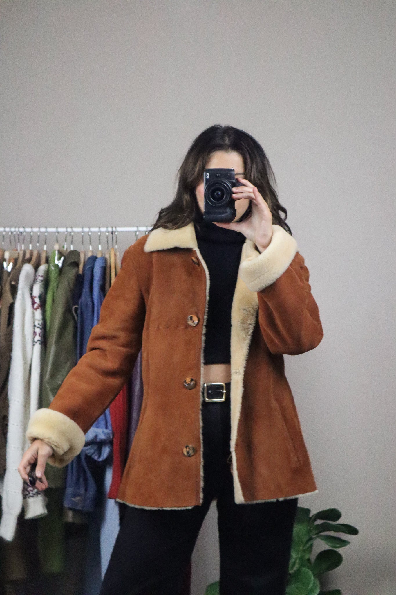 Vintage x Genuine Shearling Leather Jacket (M)