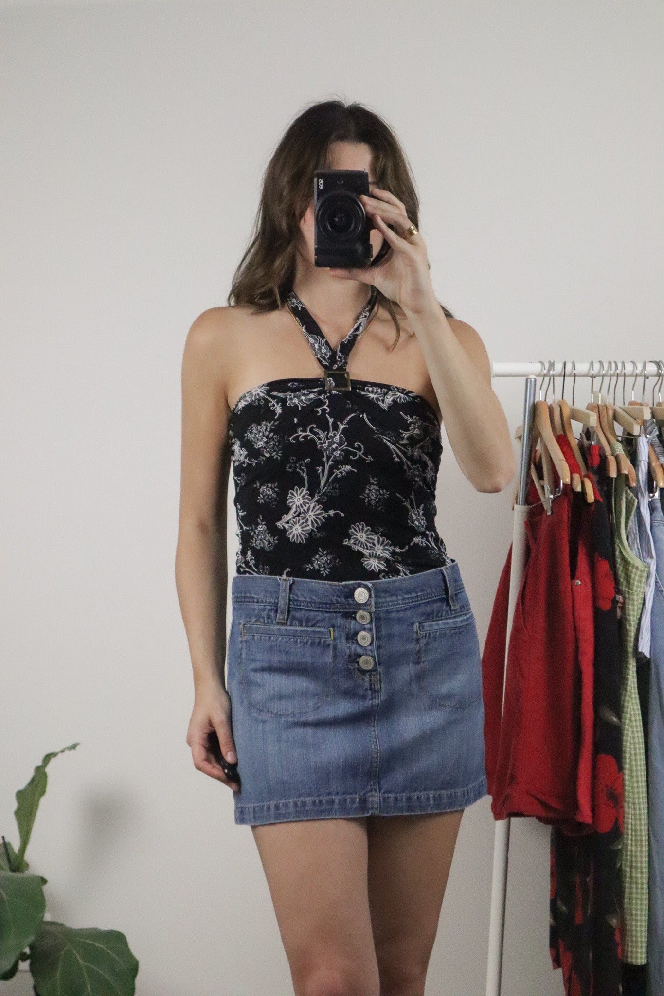 Made in Canada x Vintage x Patterned Halter Top (S)