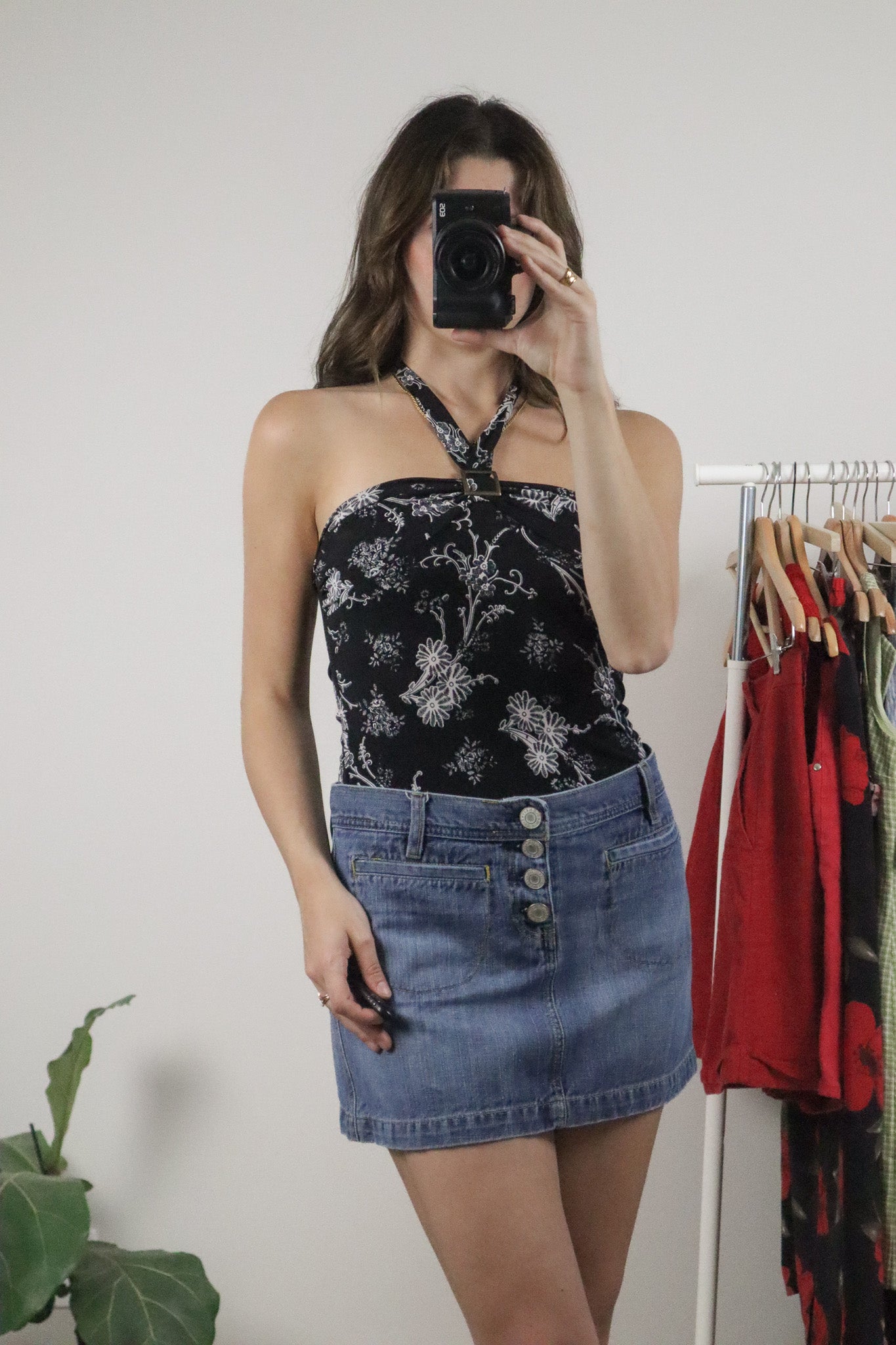 Made in Canada x Vintage x Patterned Halter Top (S)