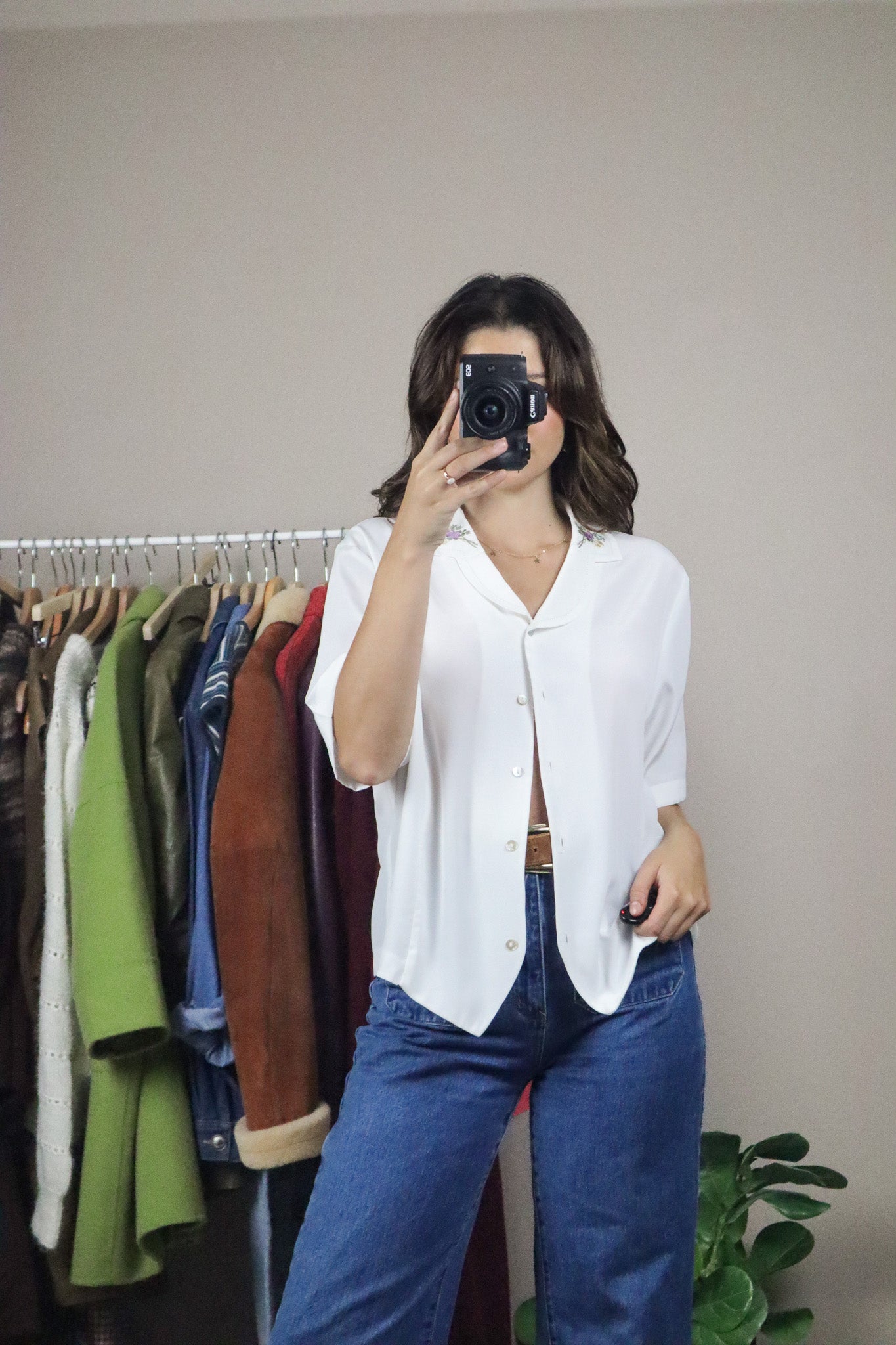 Vintage x Embroidered Short-Sleeve Blouse (M)