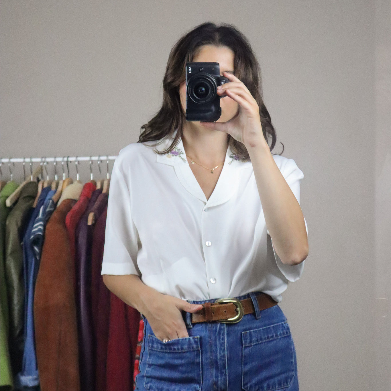 Vintage x Embroidered Short-Sleeve Blouse (M)