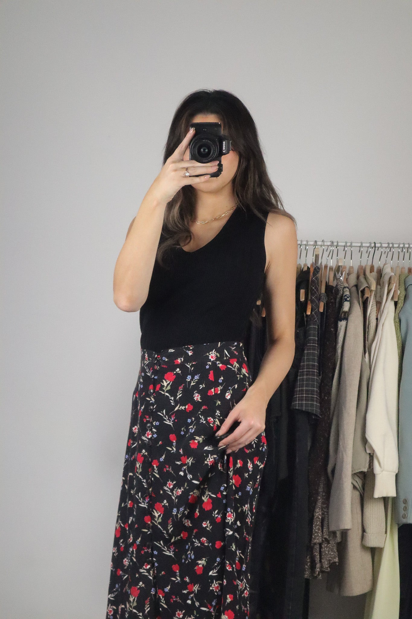 Vintage x V-Neck Ribbed Tank (S/M)