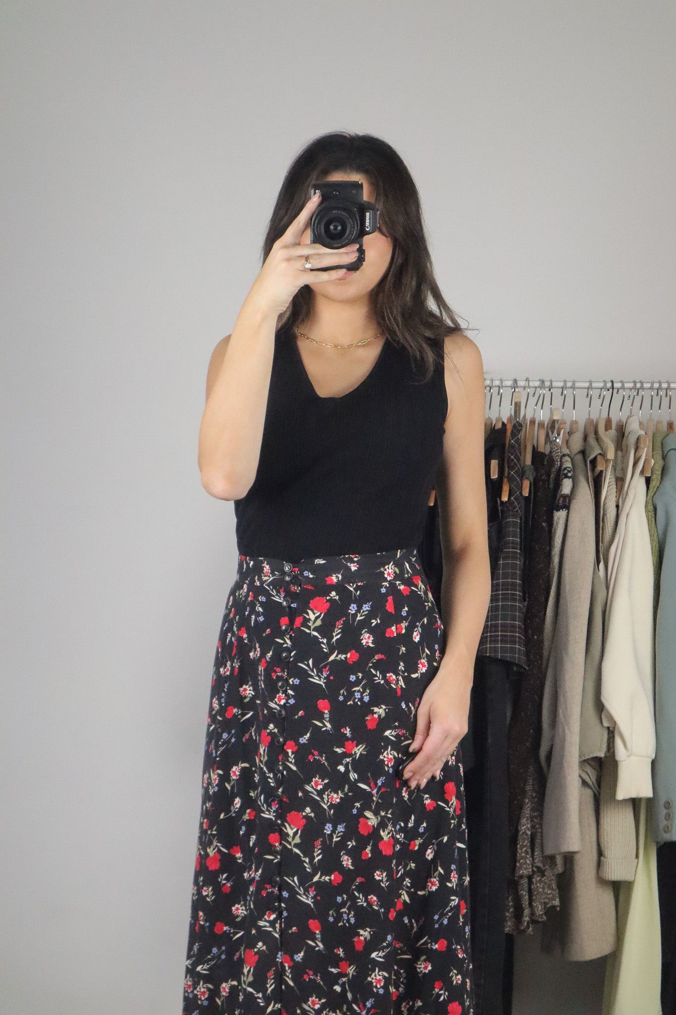 Vintage x V-Neck Ribbed Tank (S/M)