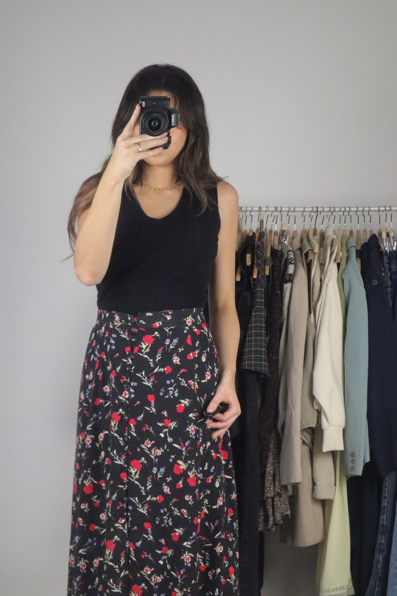 Vintage x V-Neck Ribbed Tank (S/M)