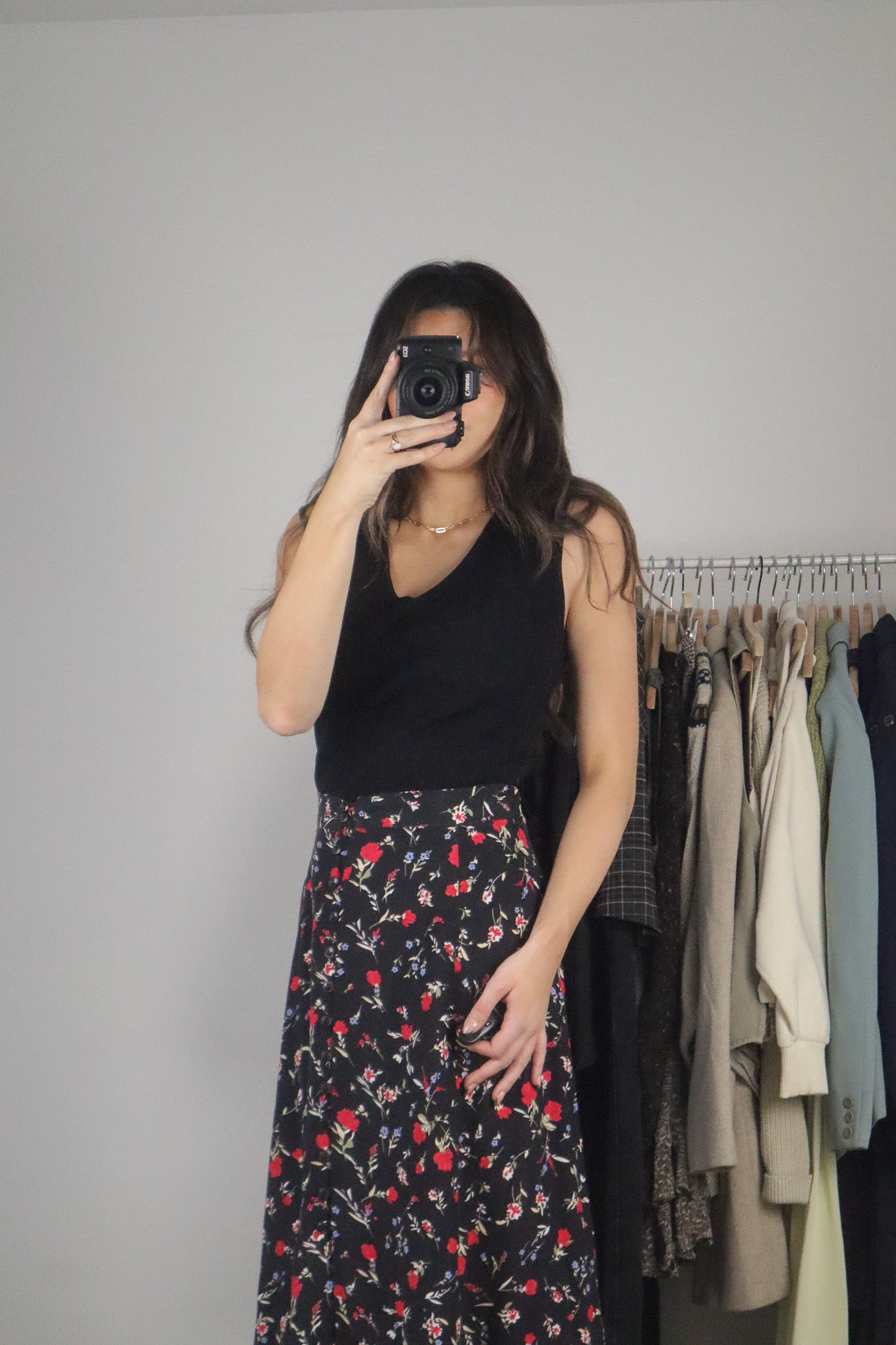 Vintage x V-Neck Ribbed Tank (S/M)