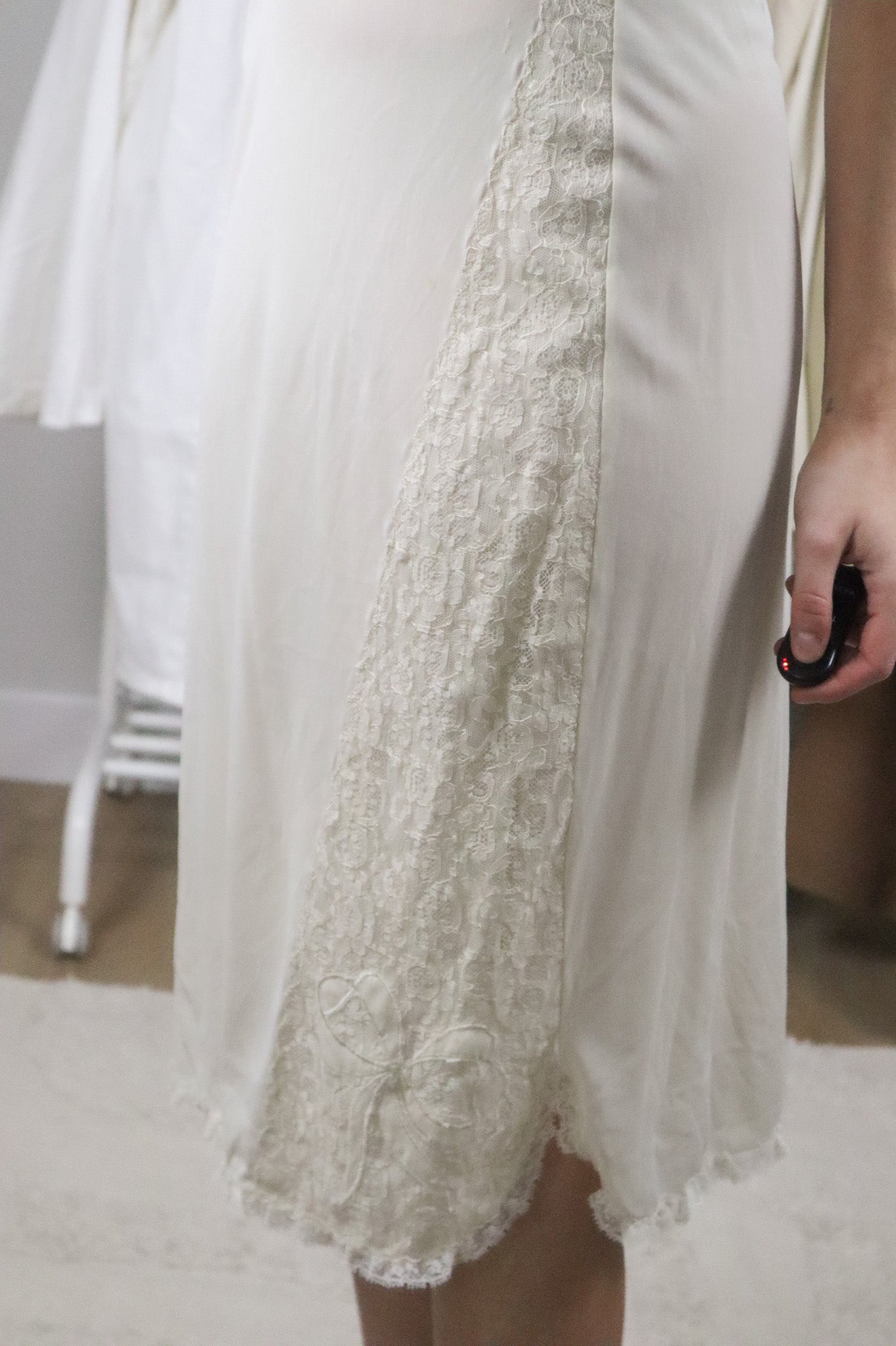Vintage x Lace & Bow Midi Slip Skirt (XS)