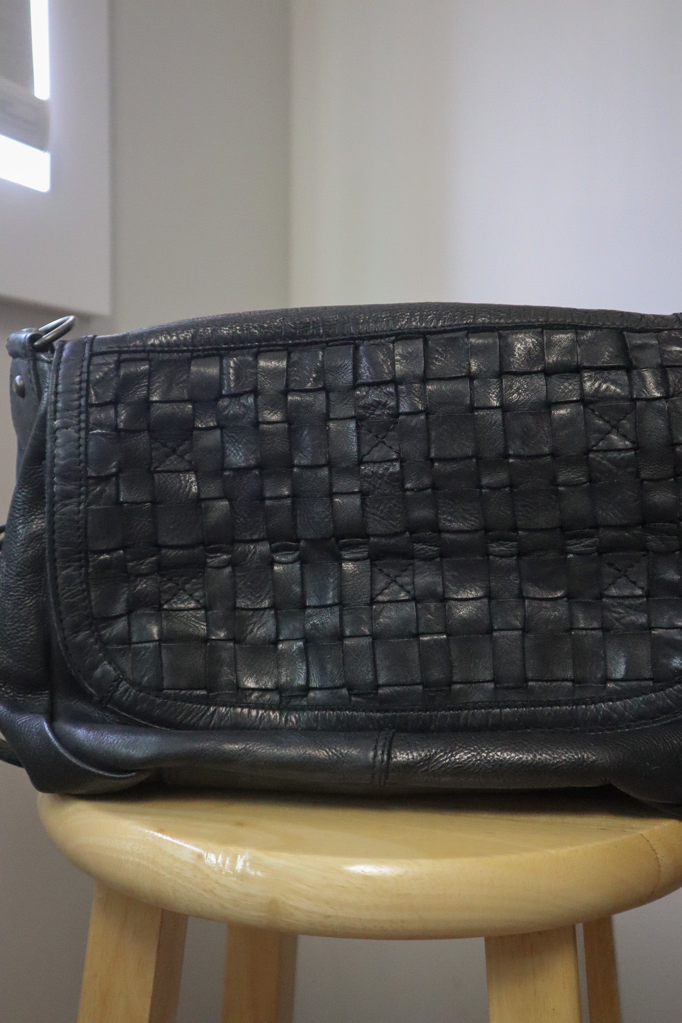 Made in Italy x Vintage x Leather Woven Purse